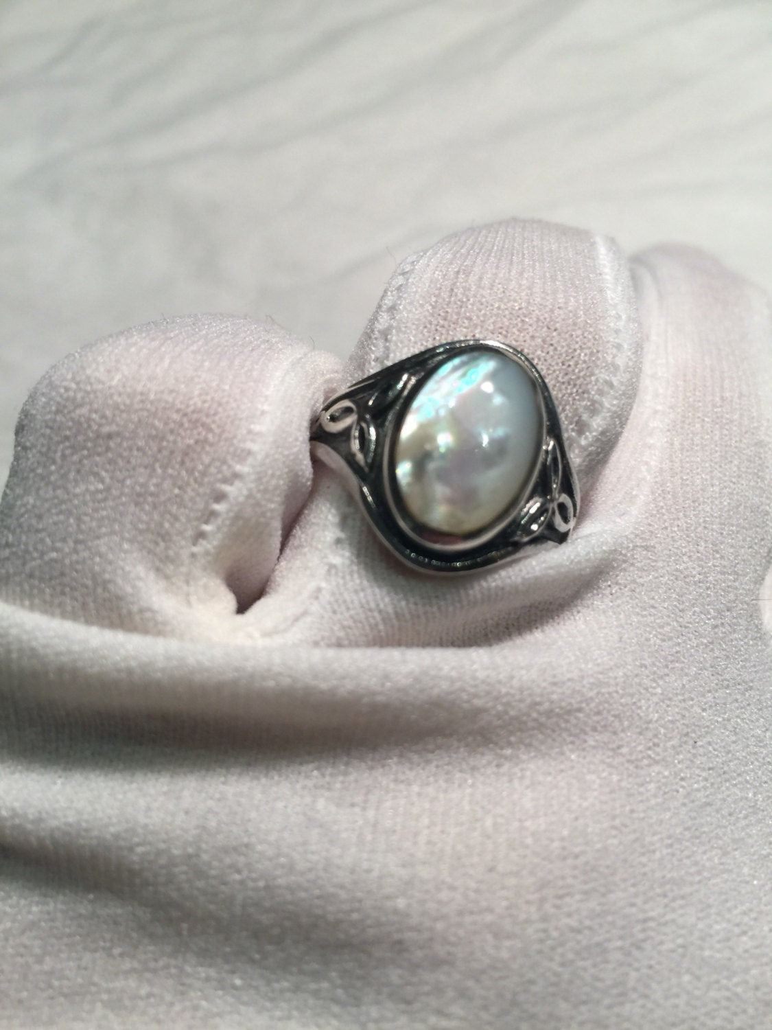 Antique White Mother of Pearl Filigree Sterling Silver Ring
