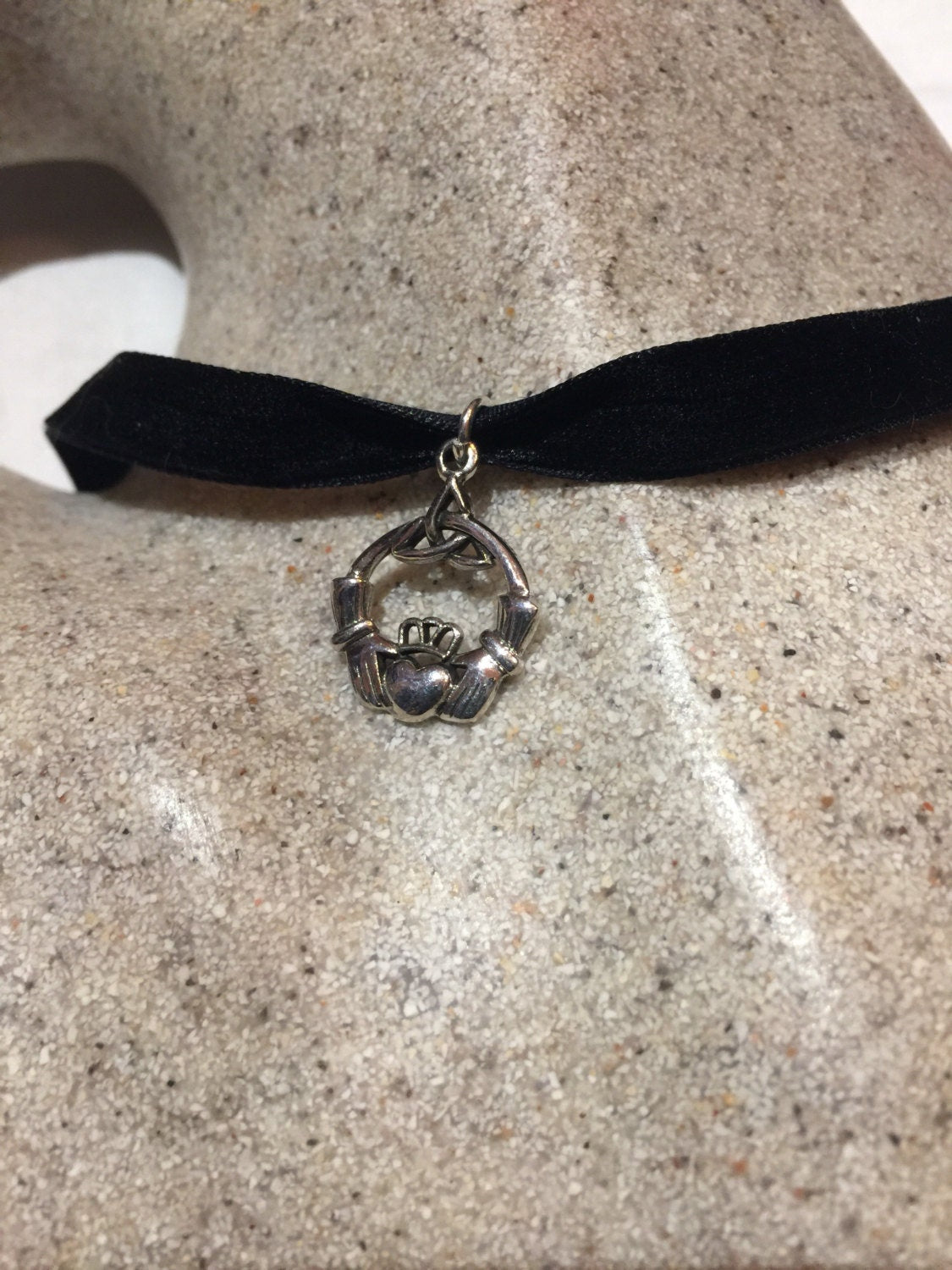 Vintage Handmade 925 Sterling Silver Claddaugh Deco Choker Necklace