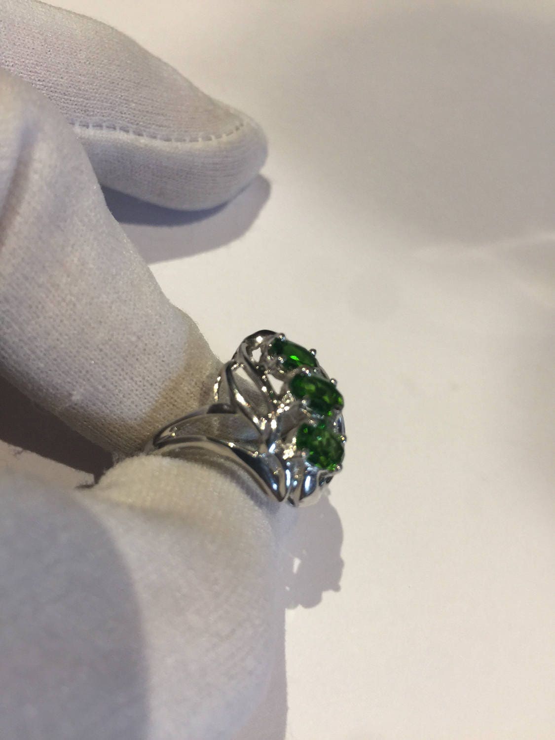 Vintage Handmade Green Chrome Diopside Filigree Setting Sterling Silver Gothic Ring