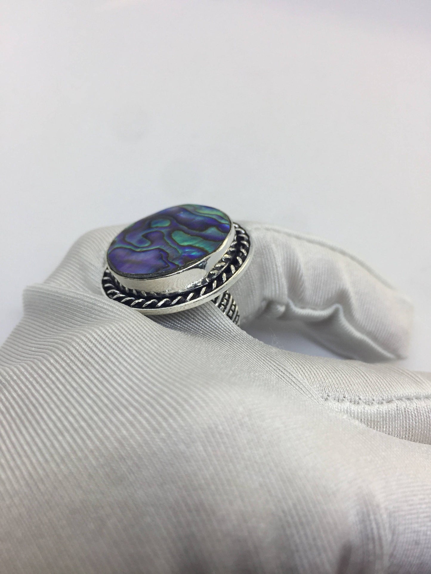 Antique Green Abalone White Bronze Silver Ring