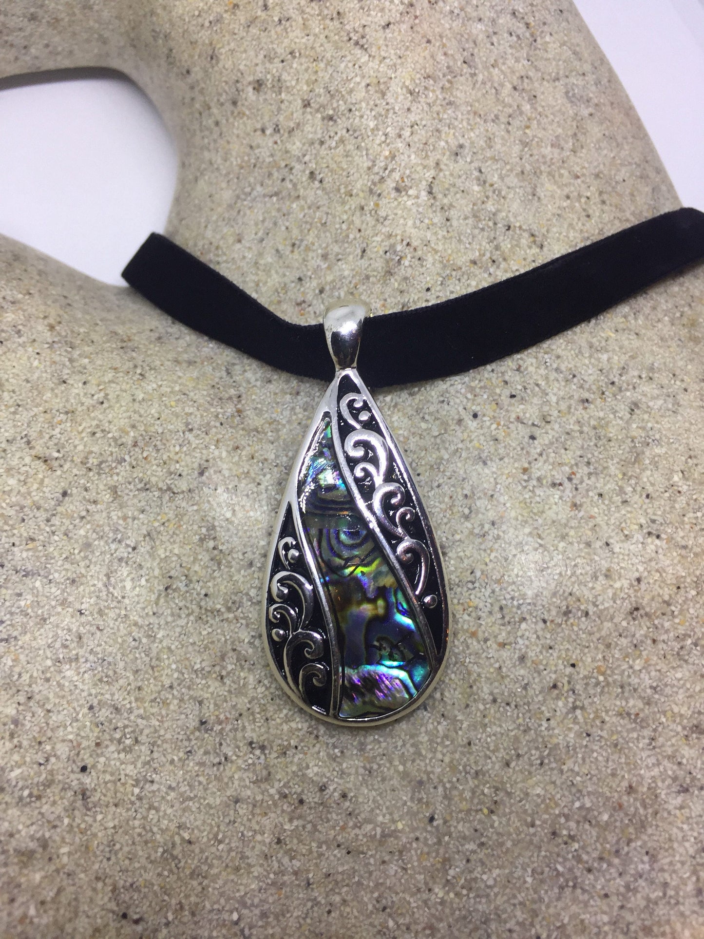 Blue Handmade Gothic Styled Silver Finished Genuine Facetted Antique Abalone Choker Necklace