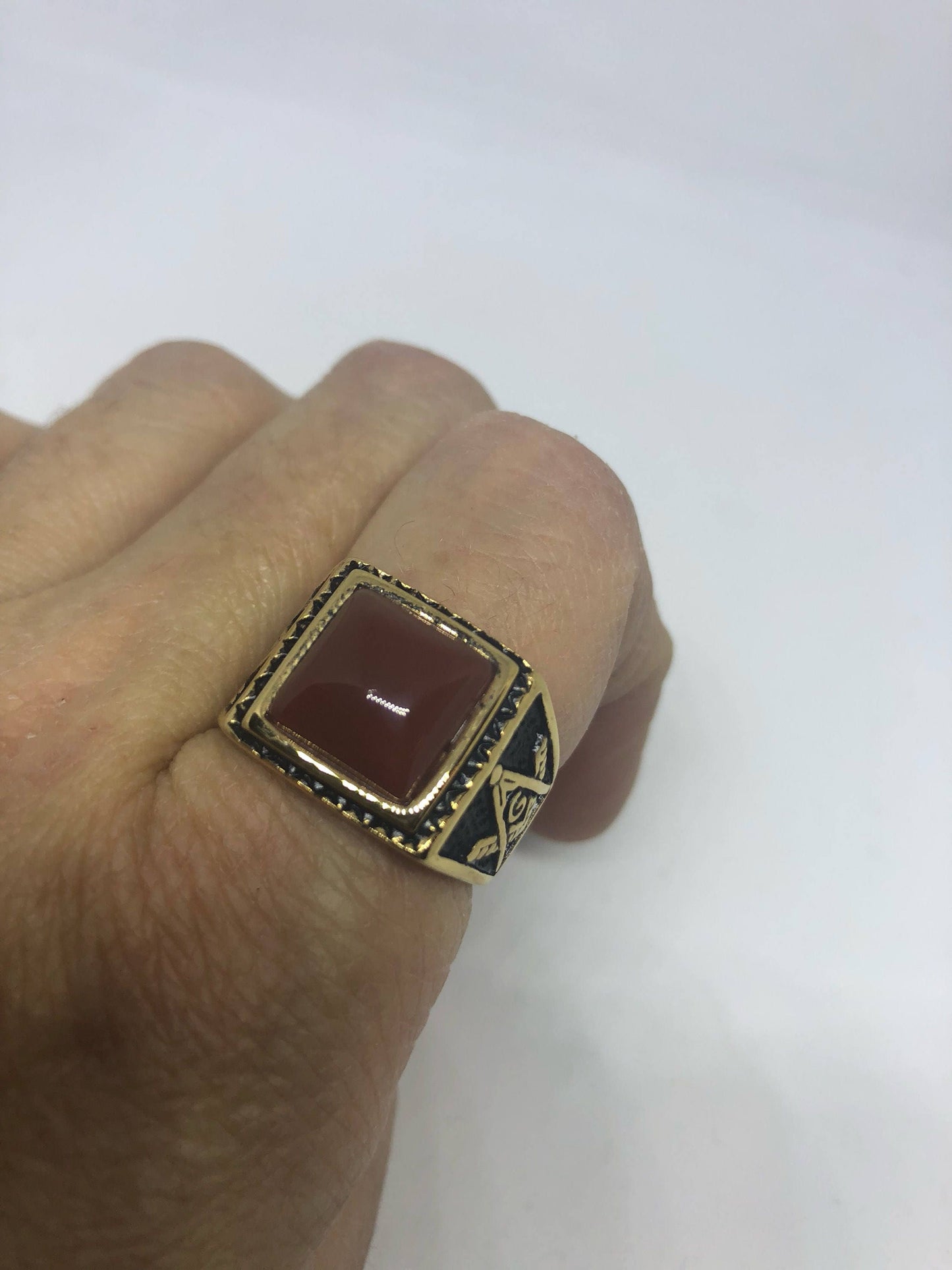 Vintage Gothic Gold Finished Genuine Red Carnelian Free Mason Mens Ring