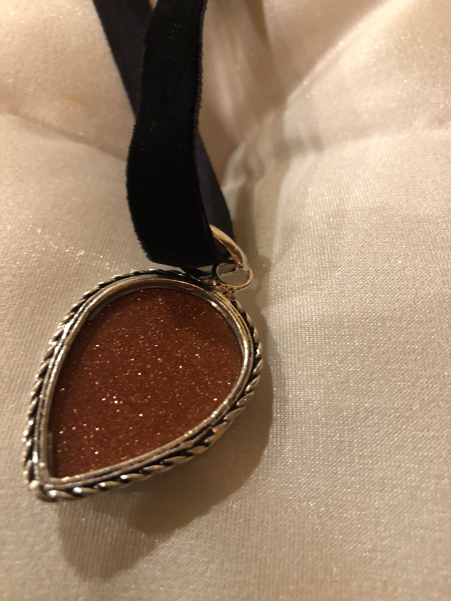 Vintage Golden Sandstone Silver collar Necklace Choker