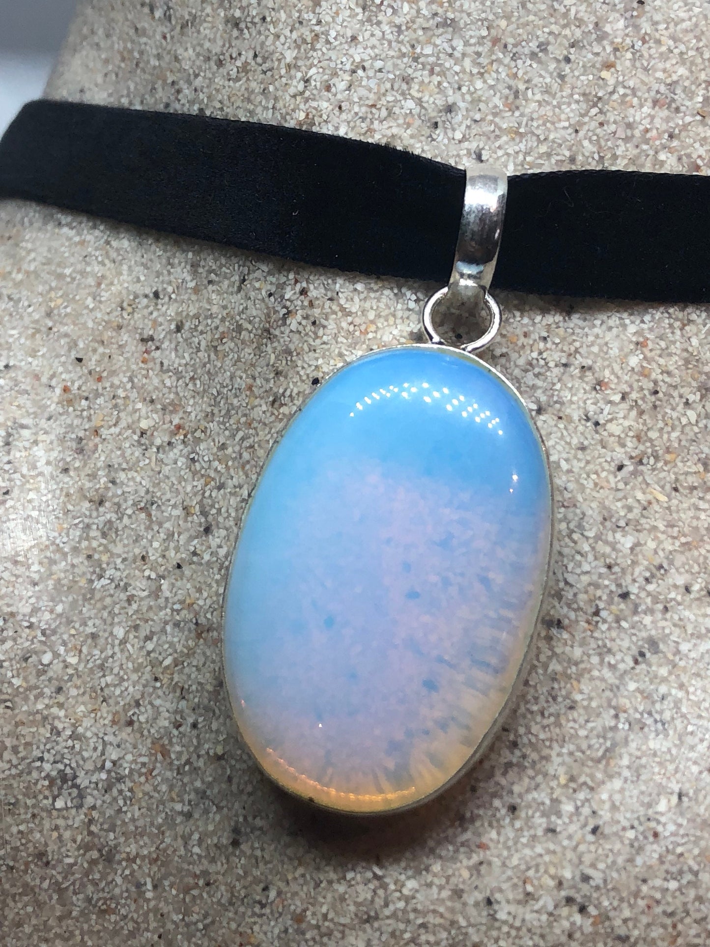 Vintage Opal milk glsss Silver collar Necklace Choker