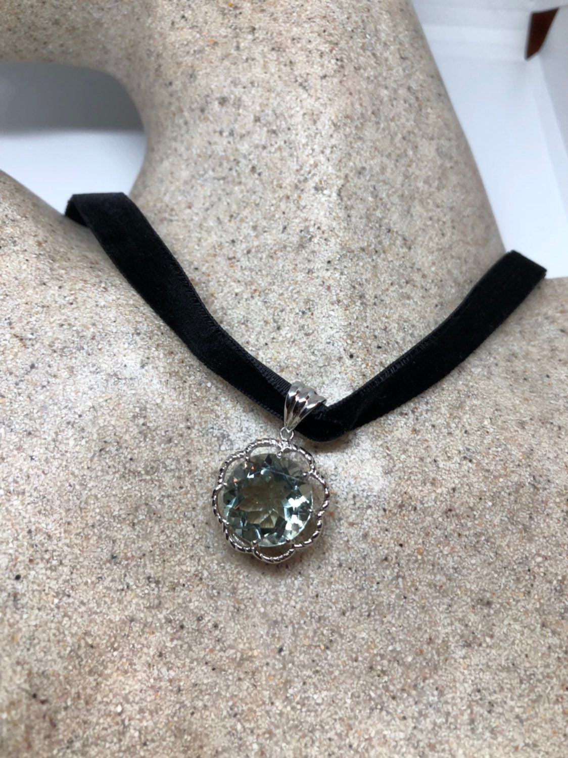 Vintage Handmade 925 Sterling Silver Green Amethyst Pendant