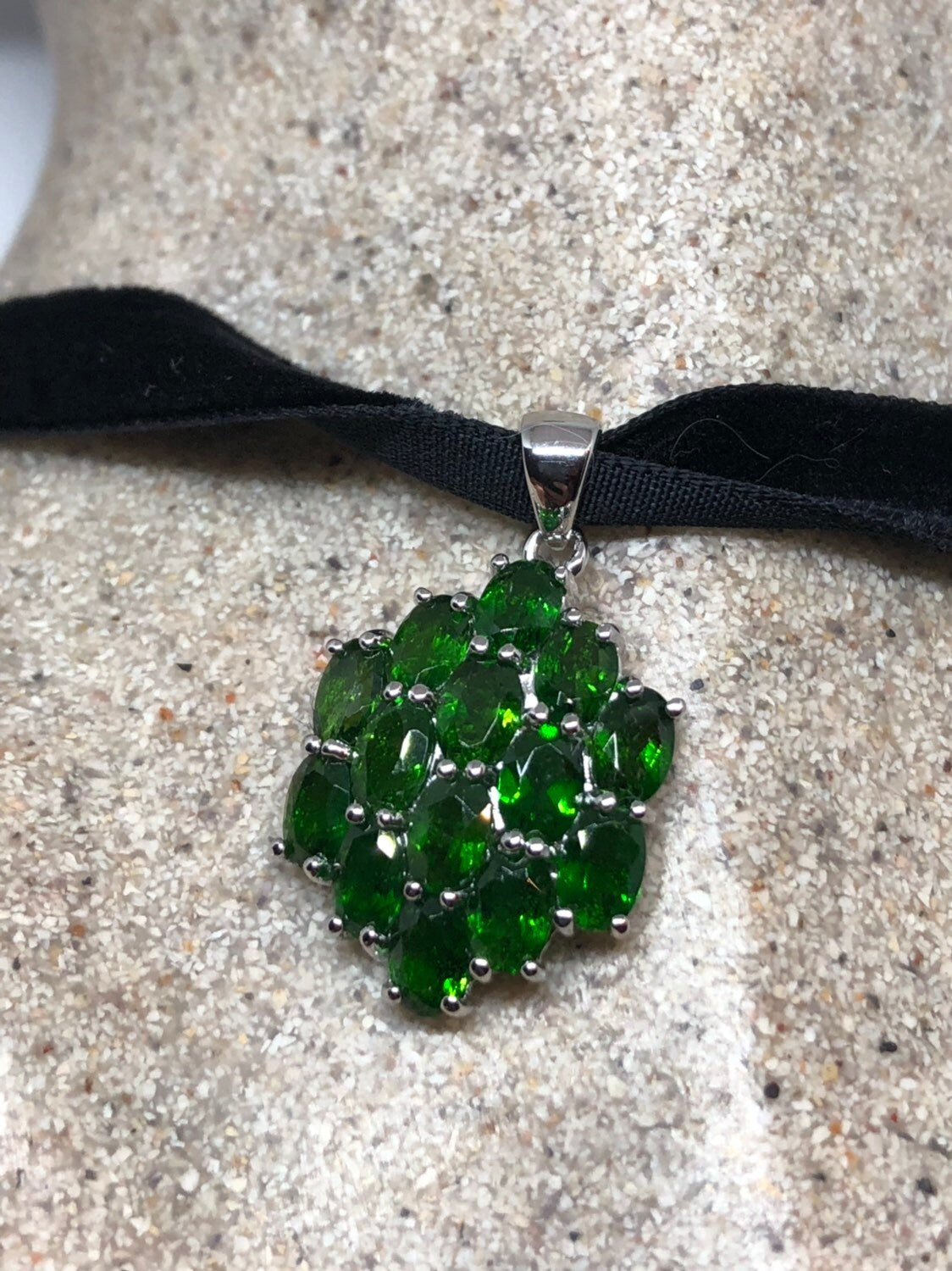Vintage Handmade 925 Sterling Silver Rhodium Green Crome Diopside Pendant