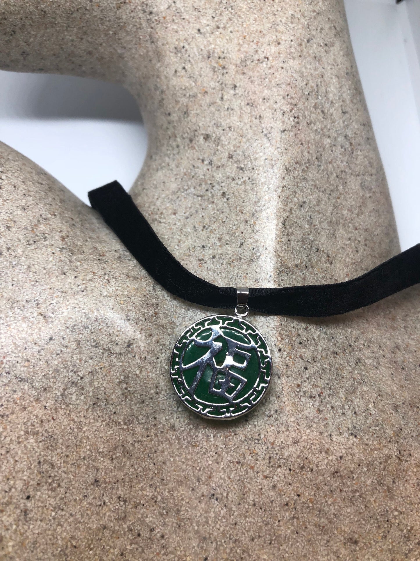 Vintage Green Jade Choker Silver Finish Necklace Pendant
