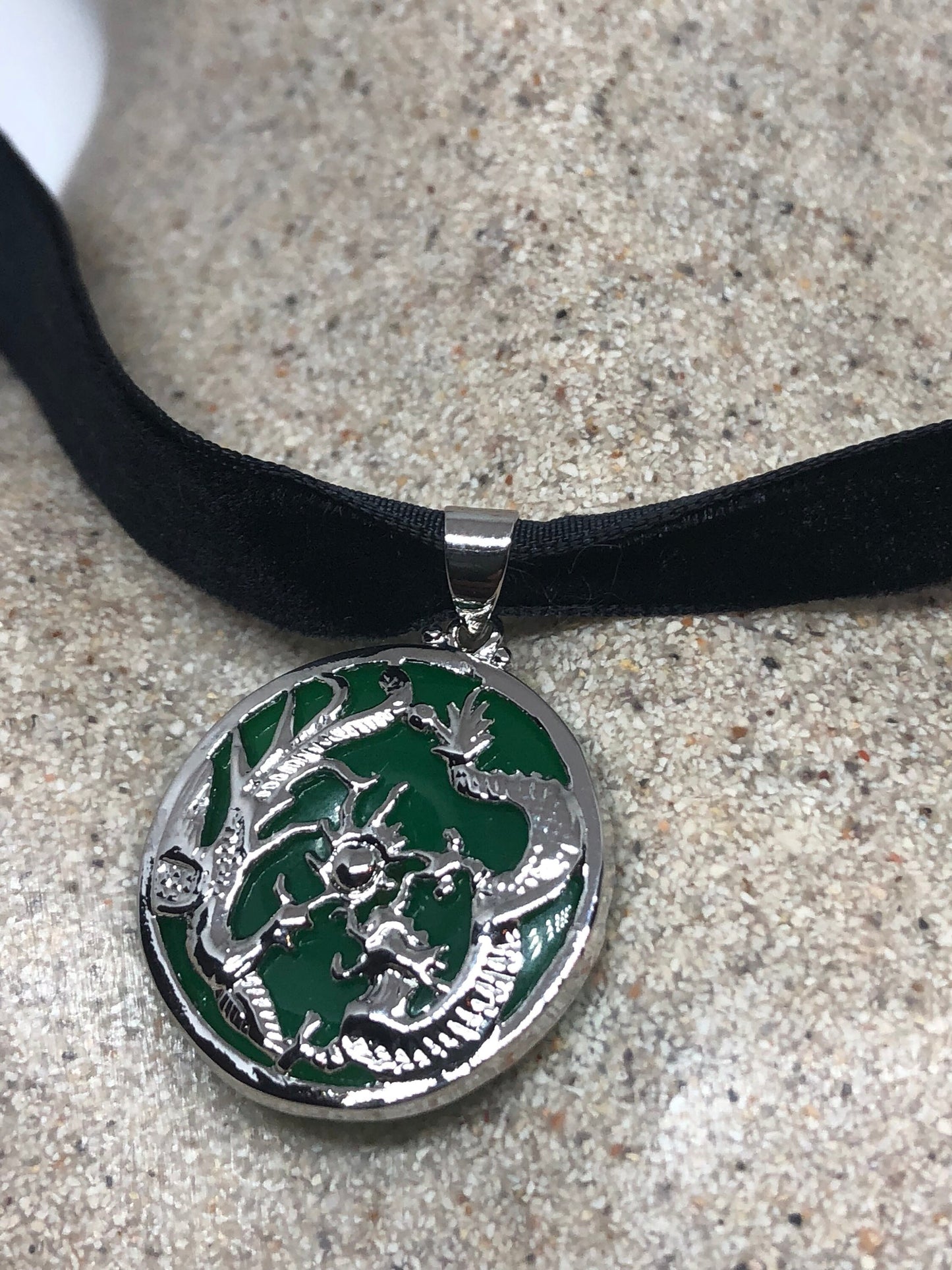 Vintage Green Jade Choker Silver Finish Dragon Necklace Pendant