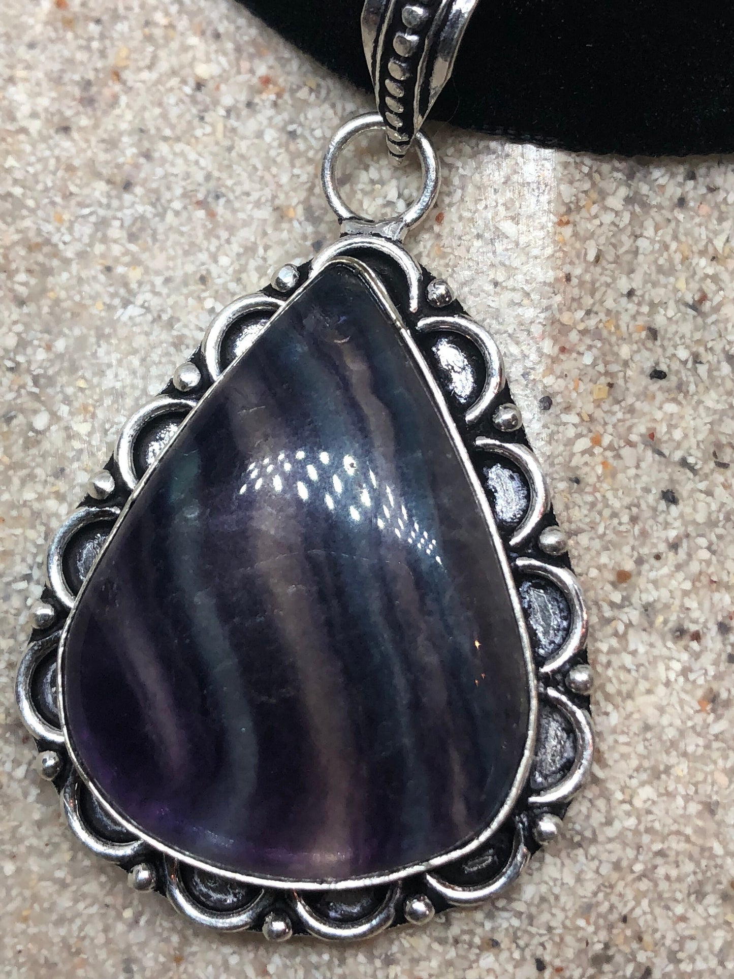 Vintage Silver Genuine Purple Flourite Gemstone Necklace.