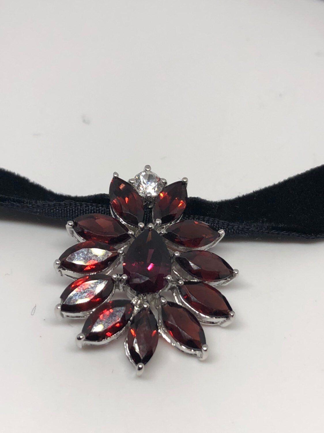 Vintage Handmade 925 Sterling Silver Genuine Garnet Antique Pendant Necklace Velvet Choker