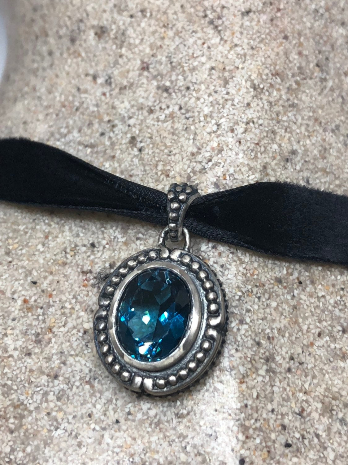 Vintage Blue Topaz 925 Sterling Silver Choker Necklace Pendant