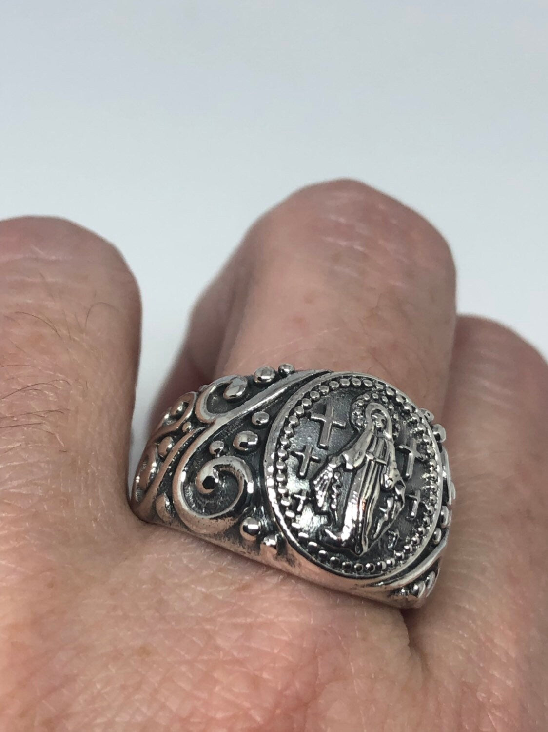 Vintage 925 Saint Mary Amulet Sterling Silver Antiqued Ring