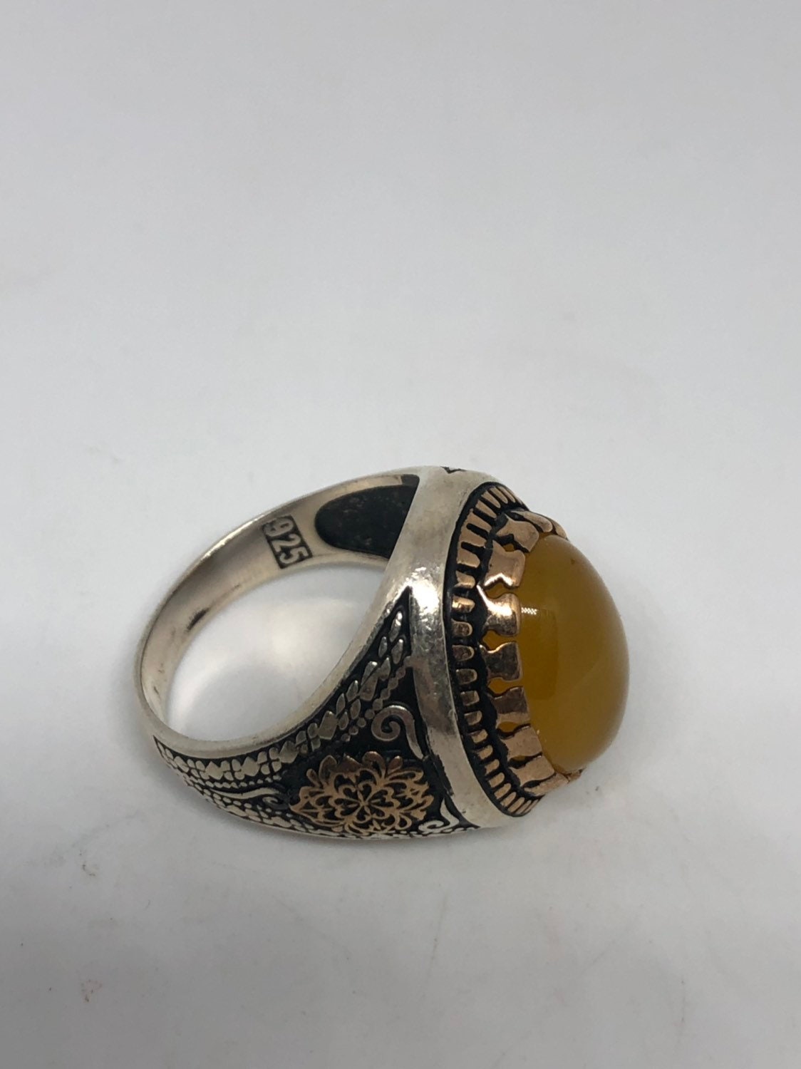 Vintage Gothic Sterling Silver Genuine Carnilian Mens Ring
