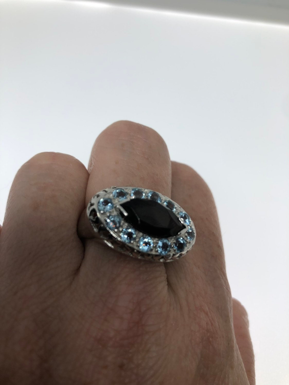 Vintage Genuine Deep Red Bohemian Garnet 925 Sterling Silver Ring