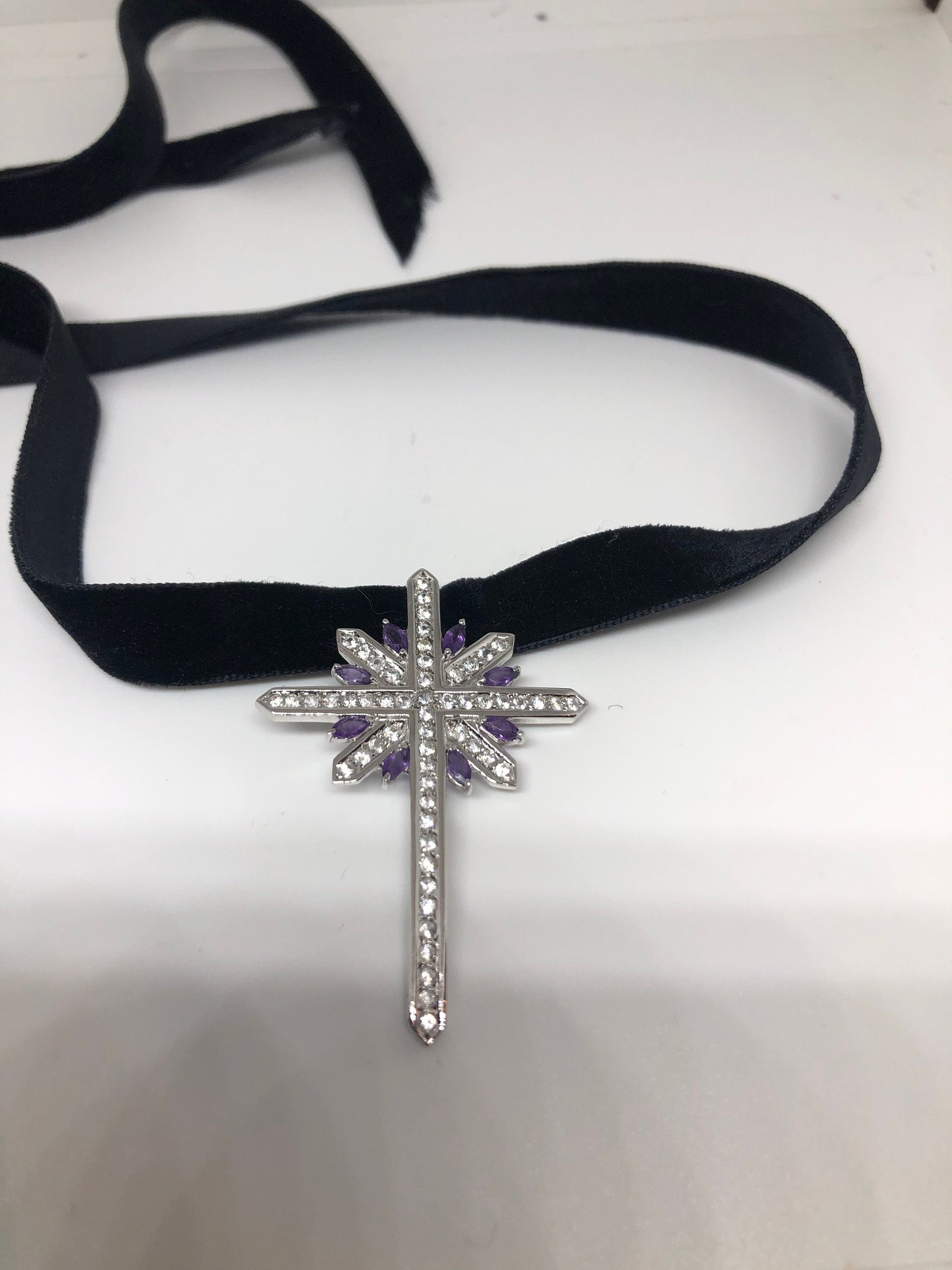 Vintage CROSS Choker 925 Sterling Silver White Sapphire Pendant Necklace