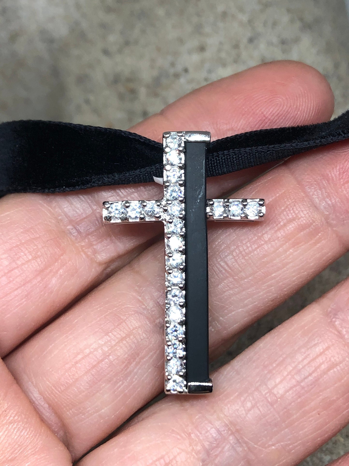 Vintage CROSS Choker 925 Sterling Silver White Sapphire Pendant Necklace