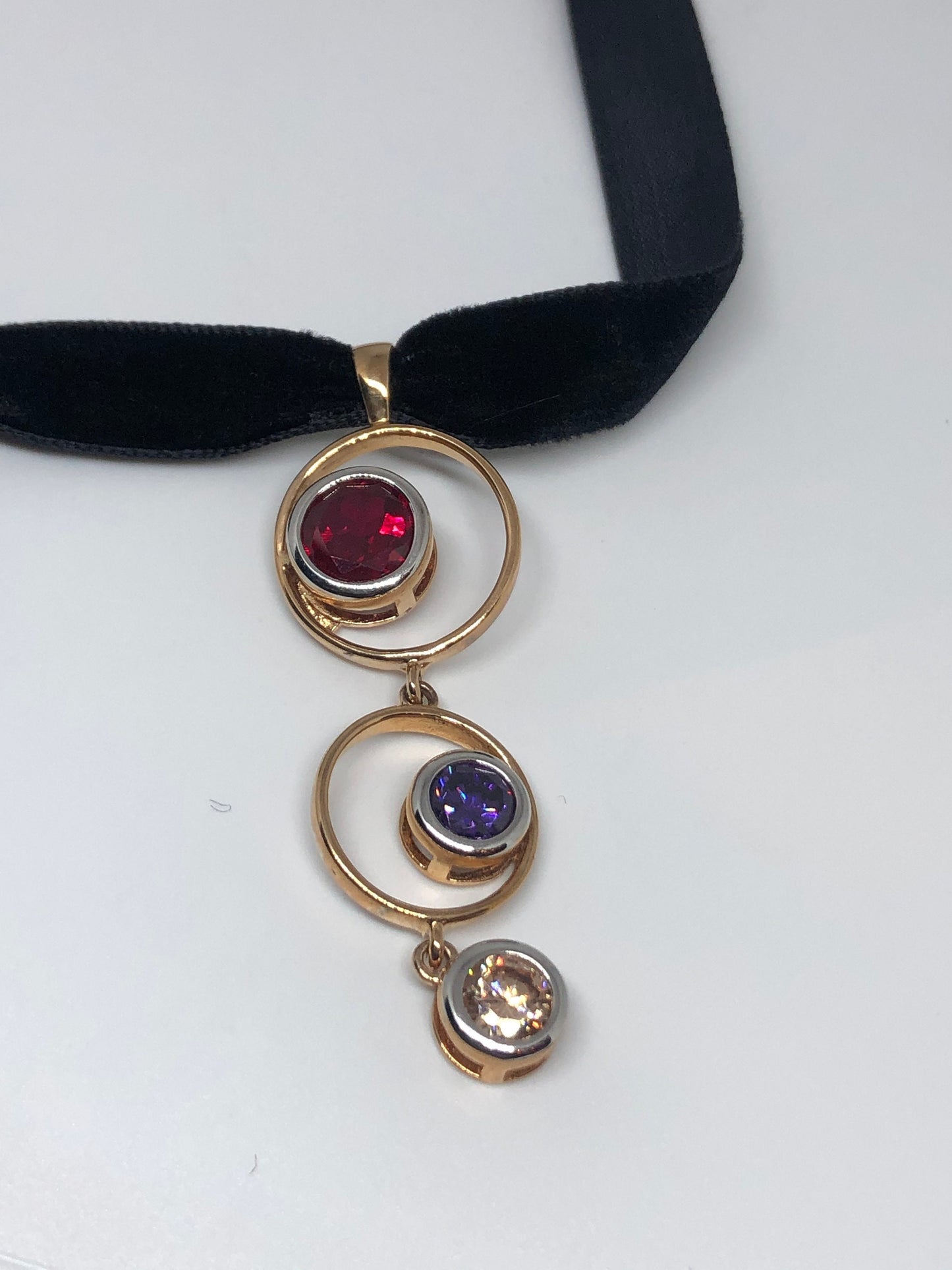 Vintage Gold 925 Sterling Silver Genuine Crystal Antique Pendant Necklace