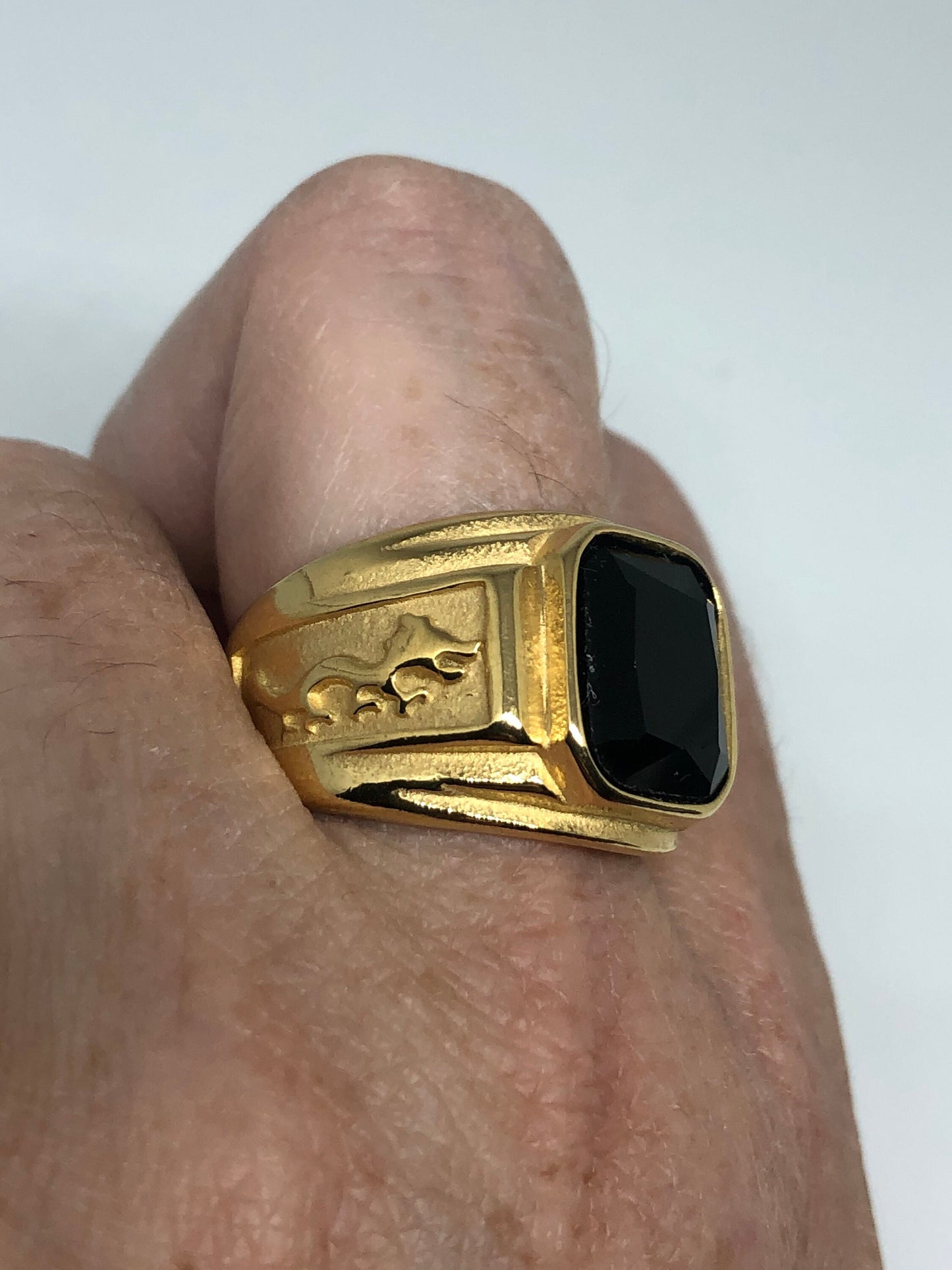 Vintage Gothic Black Onyx Dragon Golden Stainless Steel Men's Ring