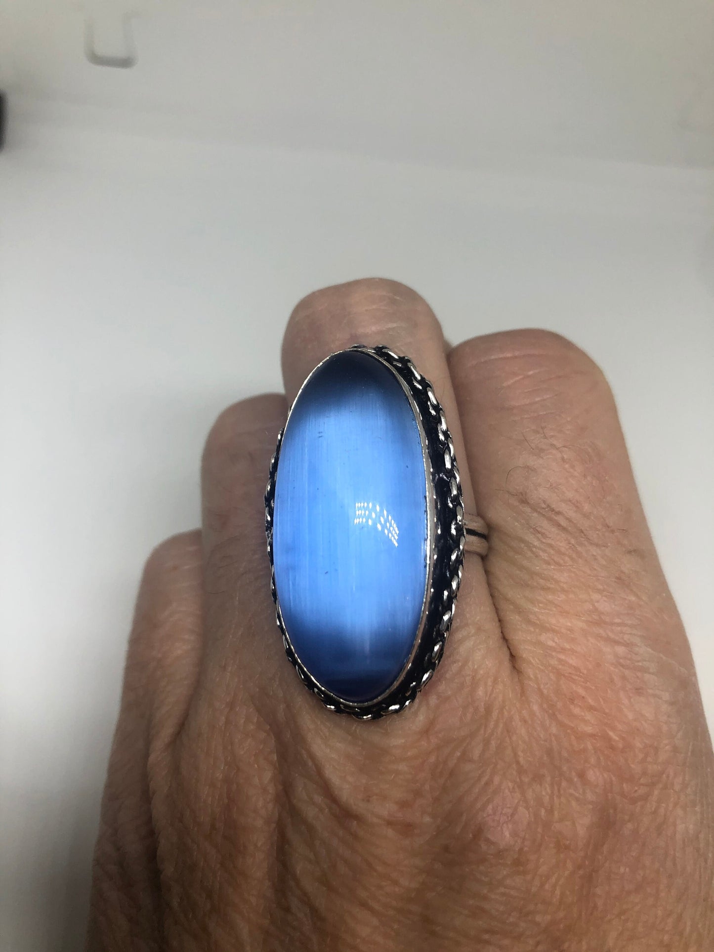 Vintage Blue Cats Eye Art Glass Ring Size 7