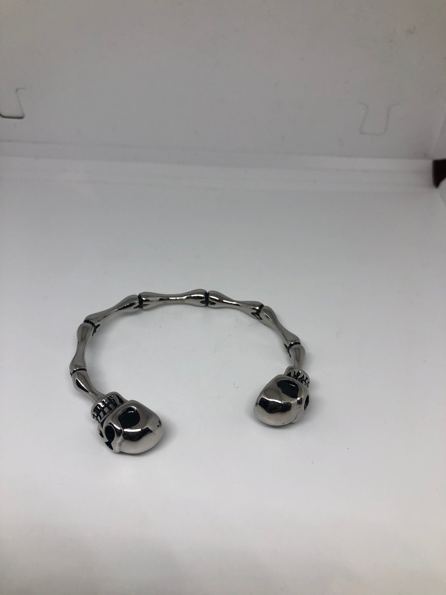 Vintage Style Unisex Mens Stretch Skull Bracelet bangle cuff