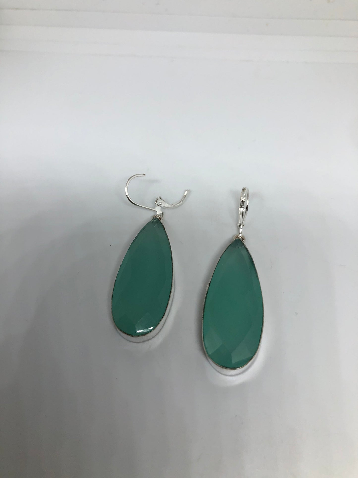 Vintage Green Chalcedony Gemstone Sterling Silver Lever Back Chandelier Earrings
