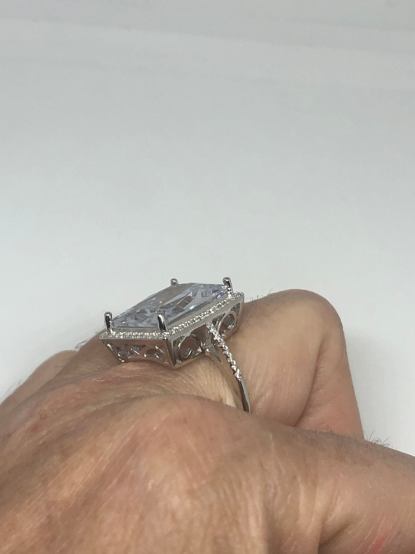 Vintage Cubic Zirconia Crystal Sterling Silver Ring Size 8