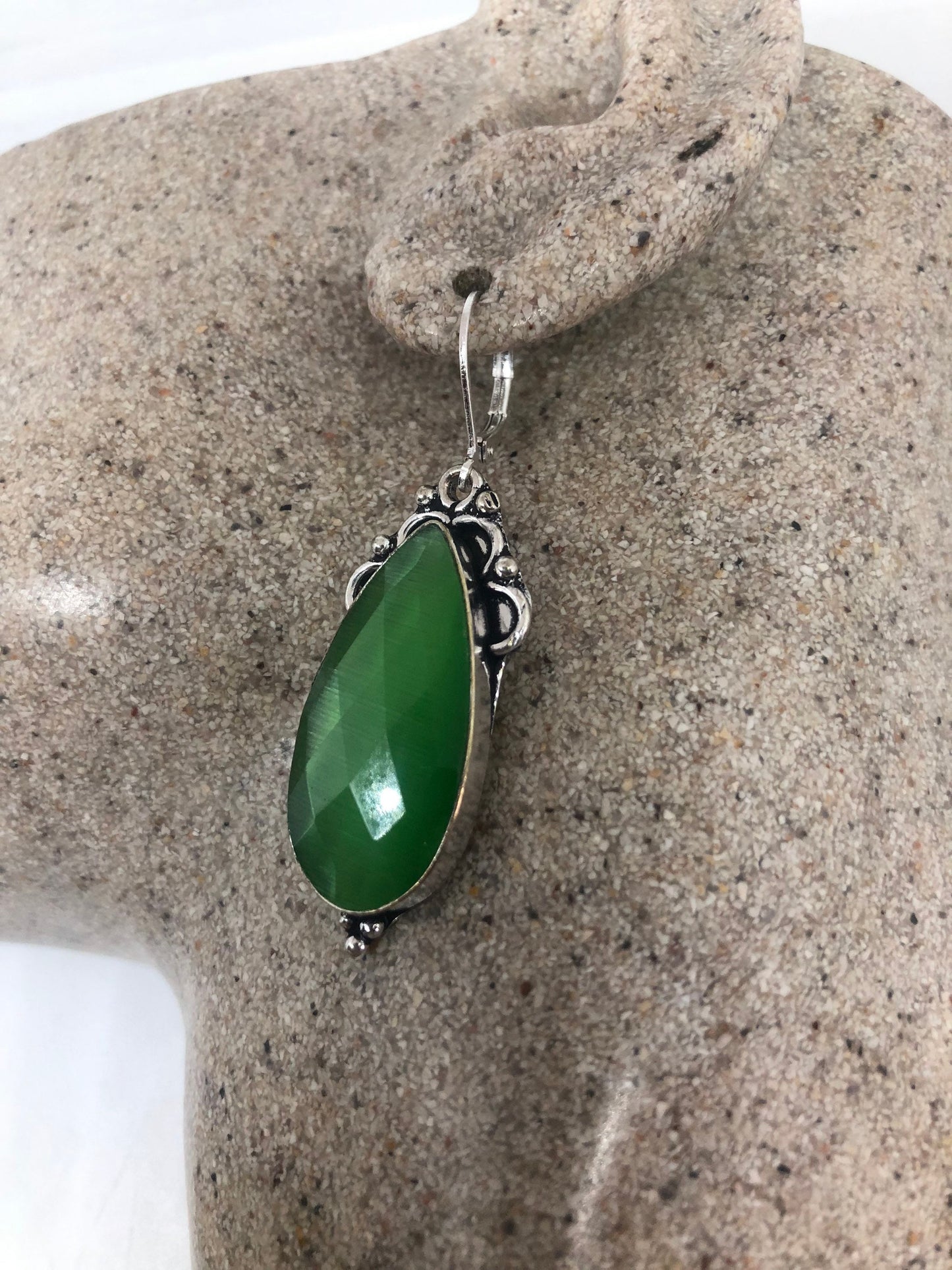 Vintage Green Cat's Eye Glass Dangle Earrings | Antique Style