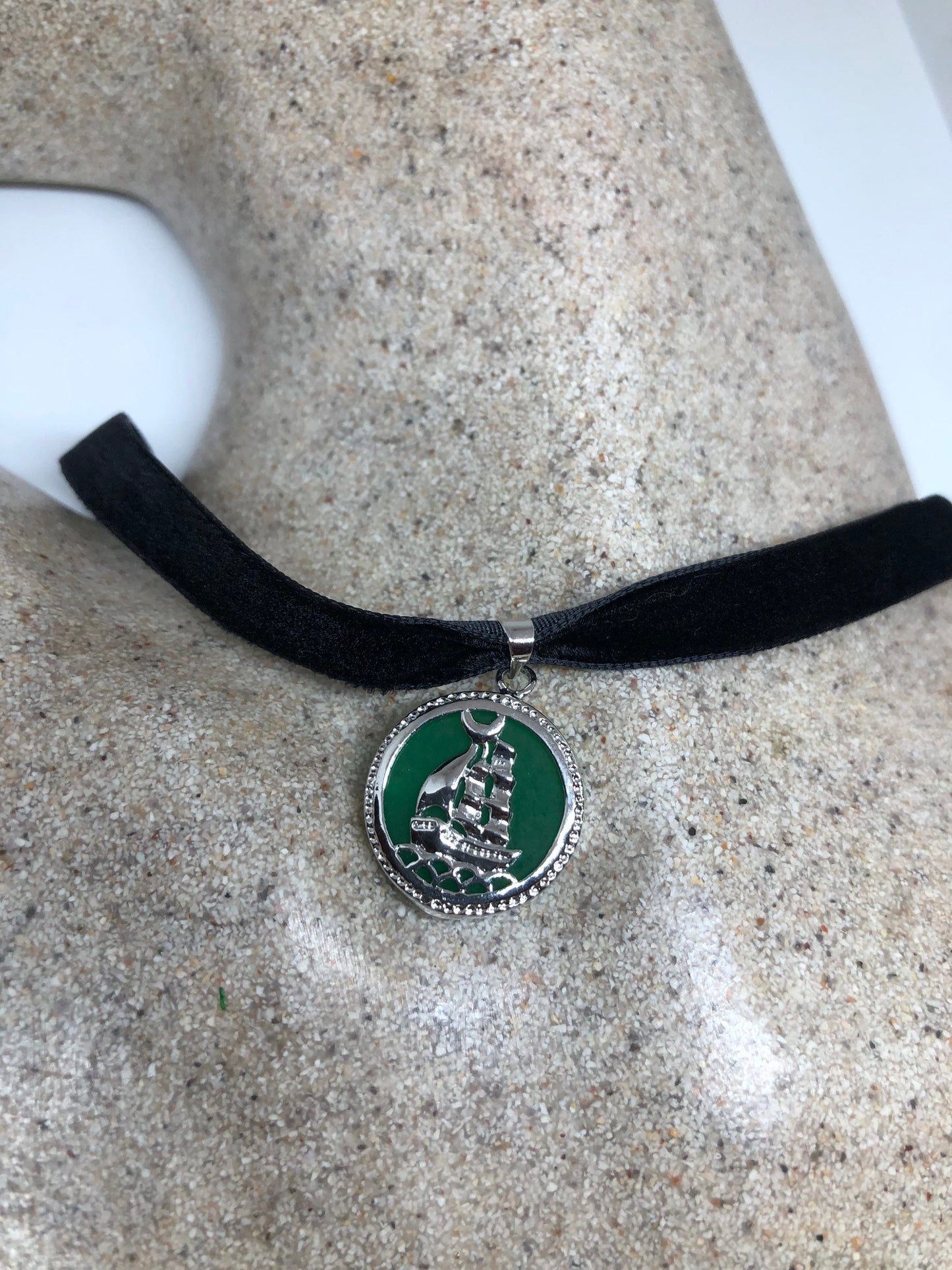 Vintage Green Jade Ship Choker Silver Finish Necklace Pendant