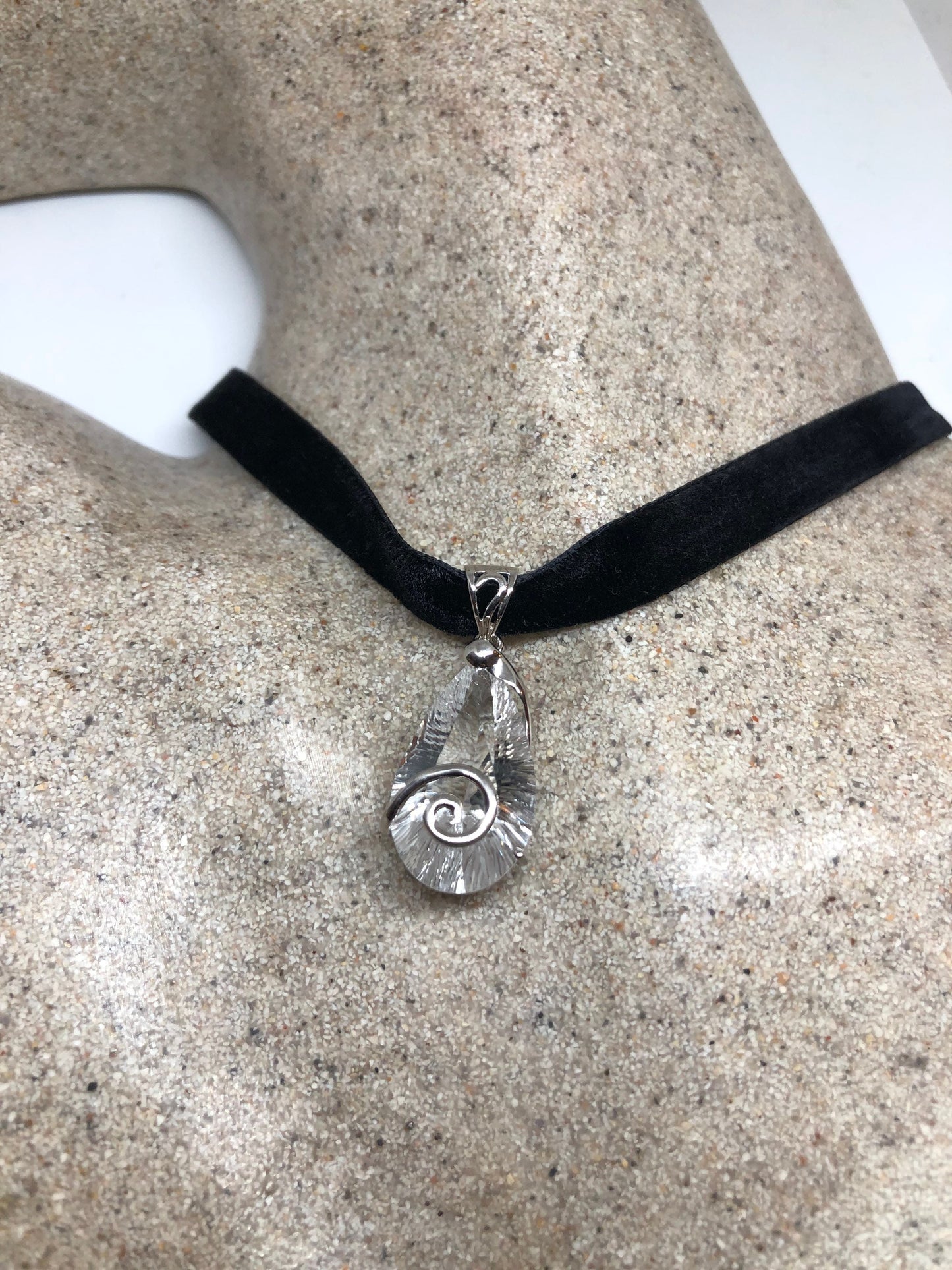 Vintage Clear Quartz Choker 925 Sterling Silver Deco Pendant Necklace
