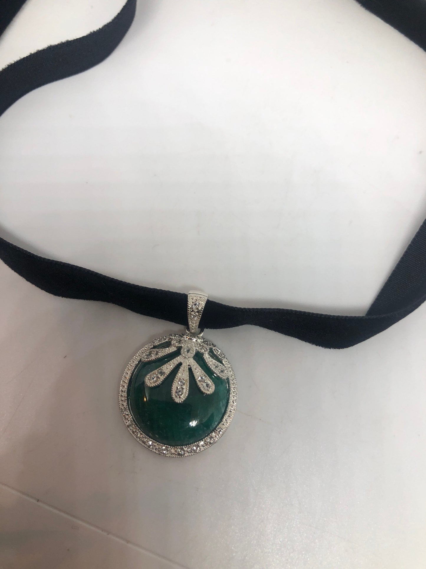 Vintage Green Chysopraise Choker 925 Sterling Silver Pendant Necklace