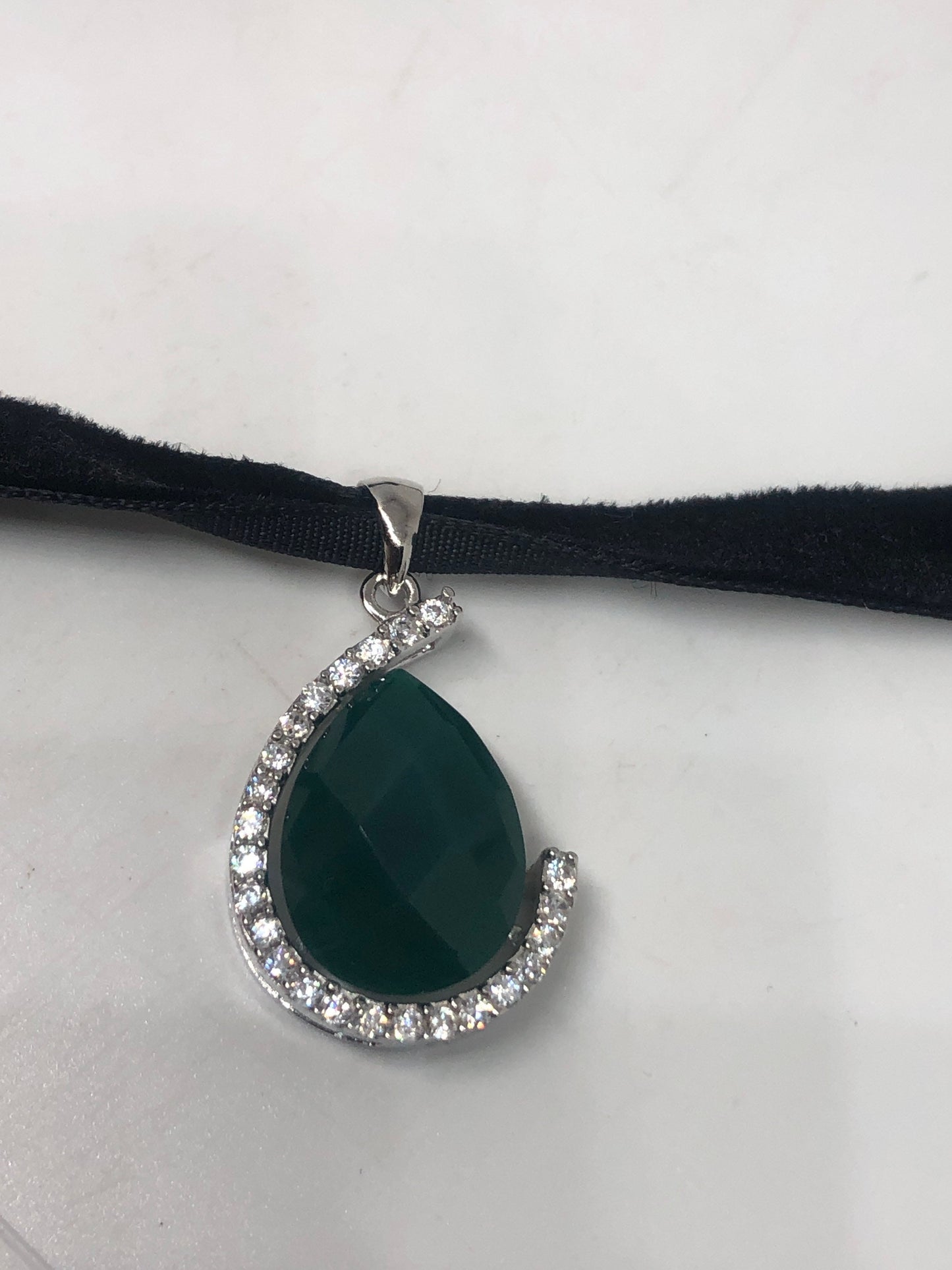 Vintage Green Chysopraise Choker 925 Sterling Silver Pendant Necklace