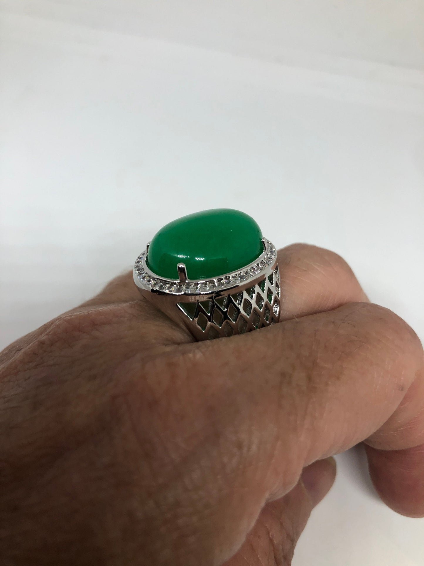 Vintage Lucky Green Nephrite Jade Ring