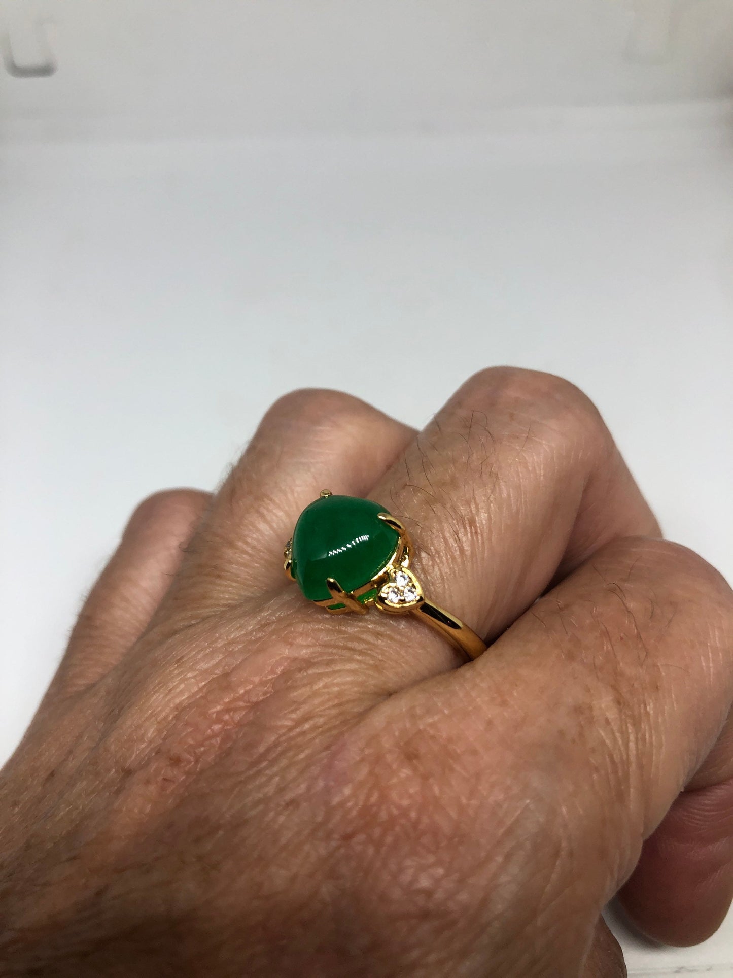 Vintage Lucky Green Nephrite Jade Heart Gold Rhodium Ring