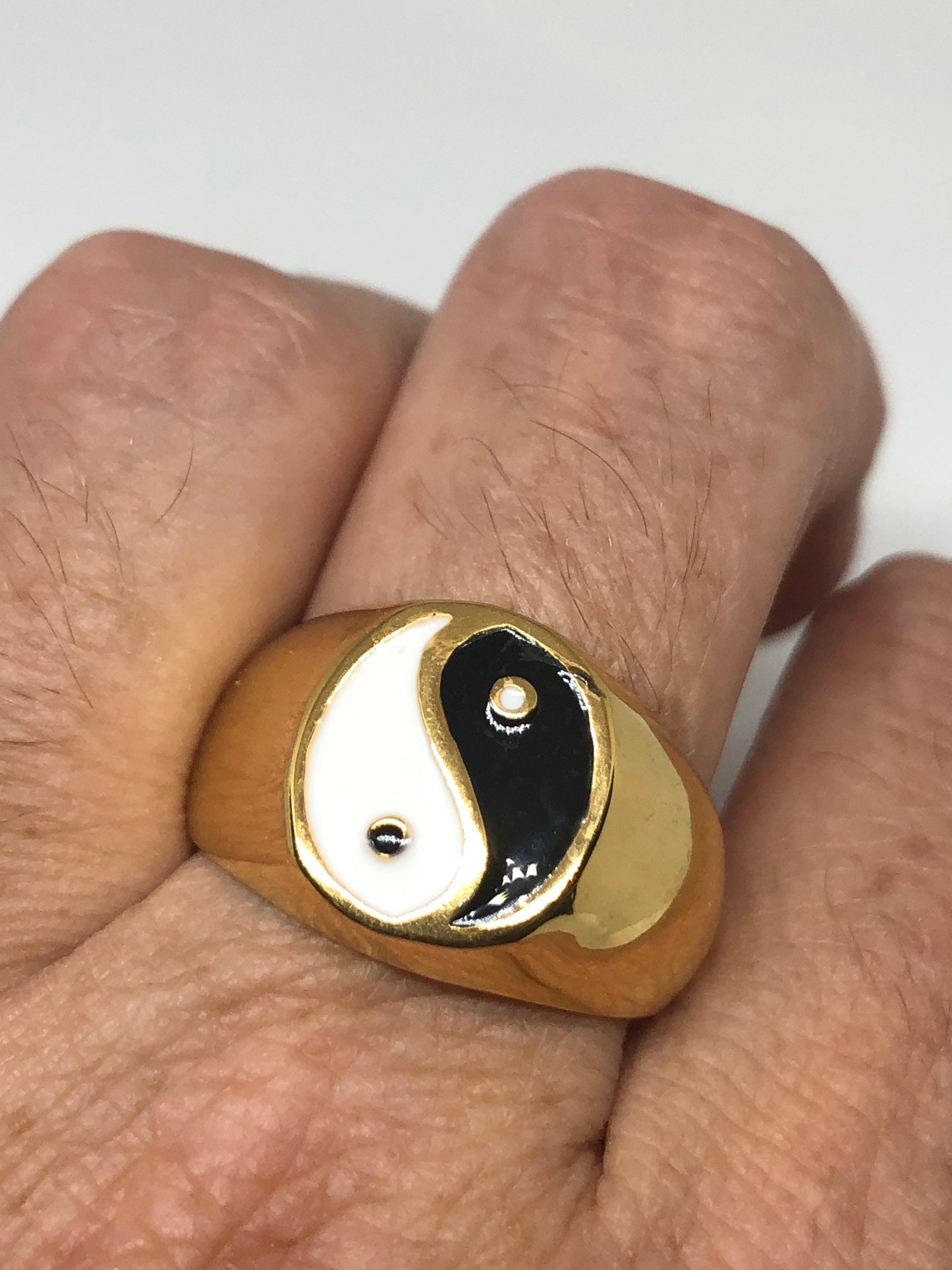 Vintage Ying Yang Mens MArtial Arts Golden Stainless Steel Enamel Ring