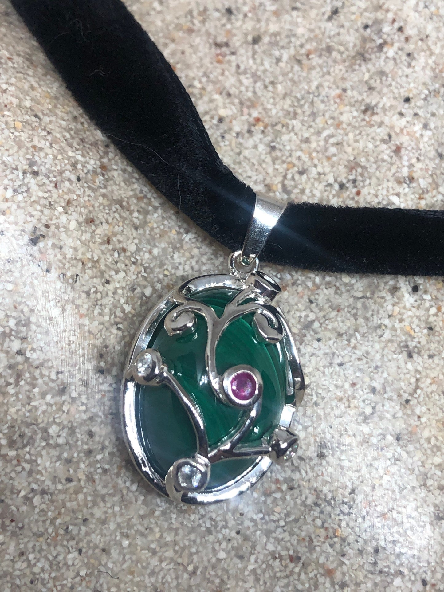 Vintage malachite Choker Deco Ruby 925 Sterling Silver Necklace