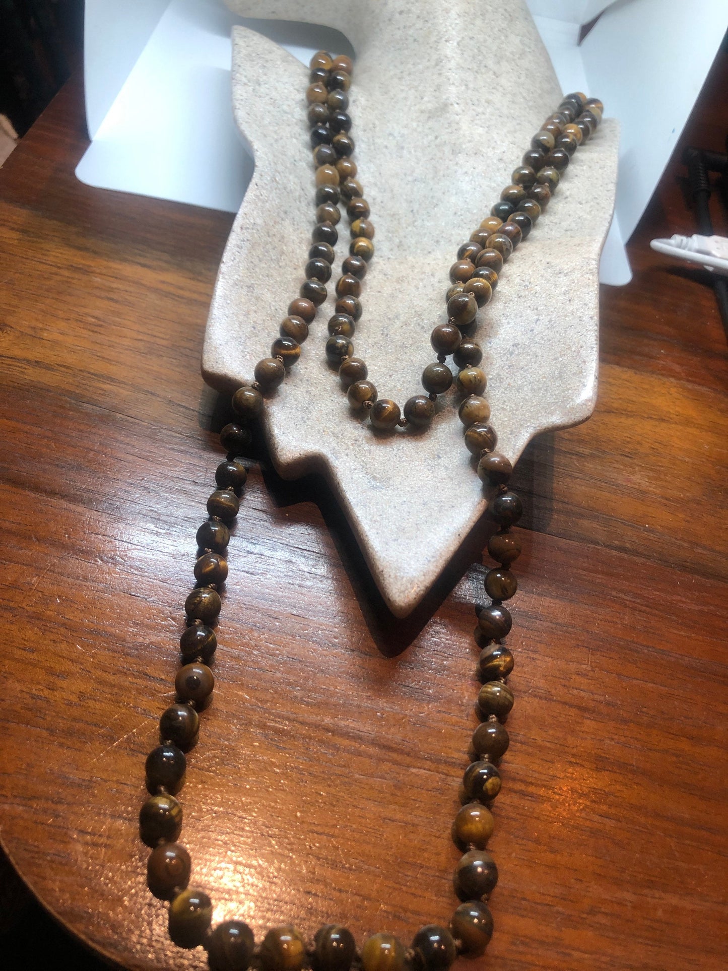 Hand Knoted Vintage tigers eye beaded Necklace