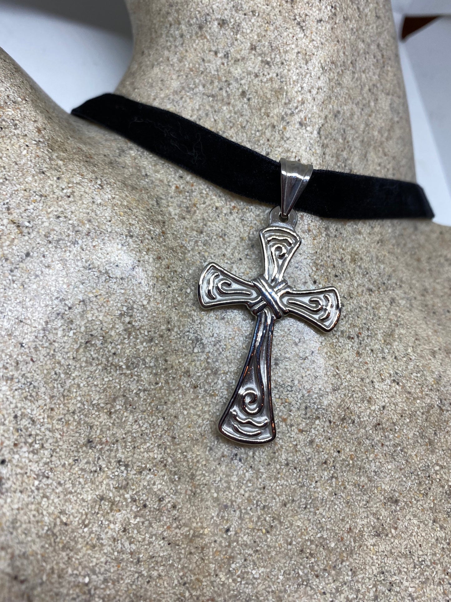 Vintage Celtic Silver Stainless Steel Cross Pendant Necklace