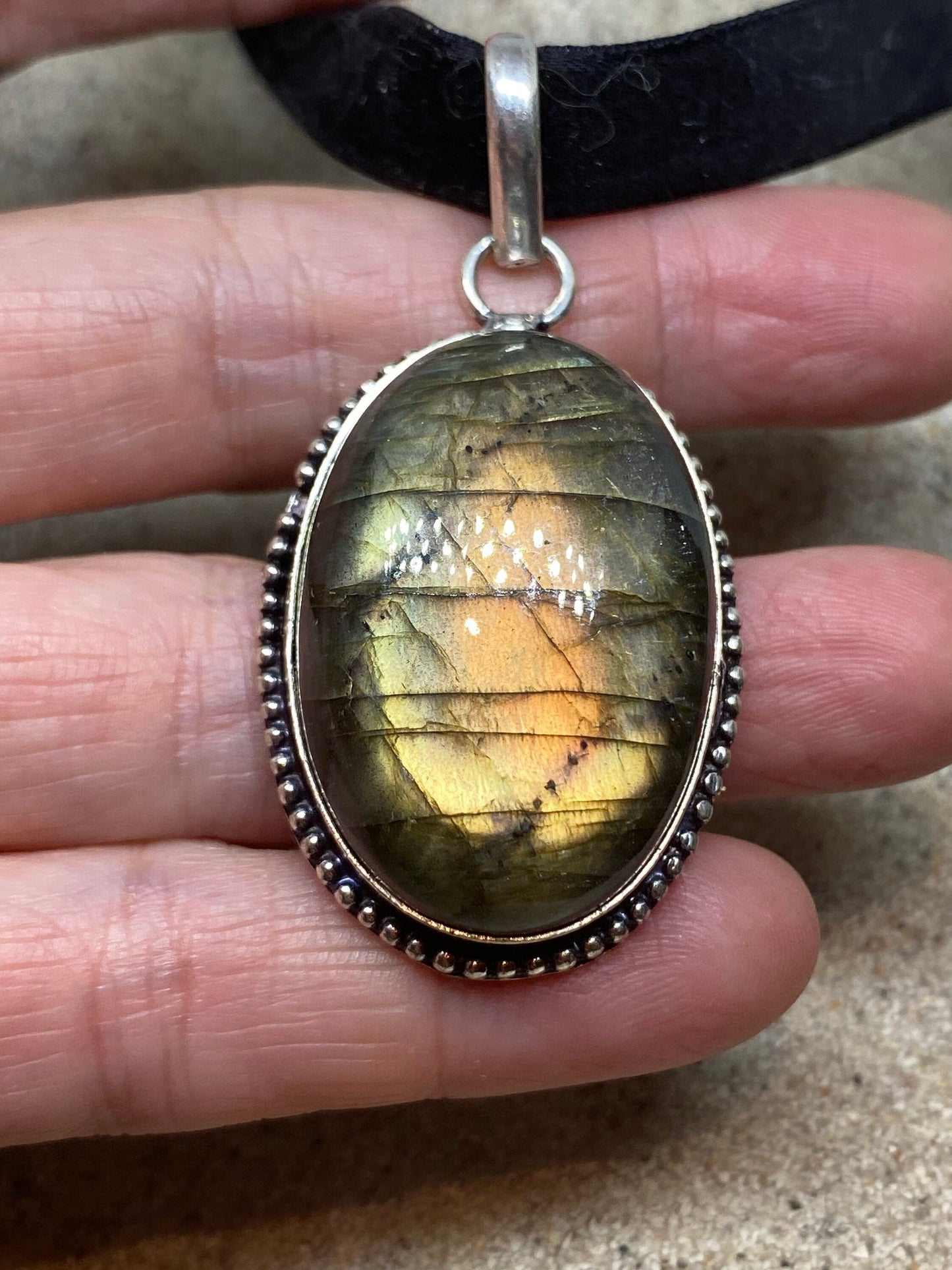 Vintage Silver Genuine Labradorite Gemstone Necklace.