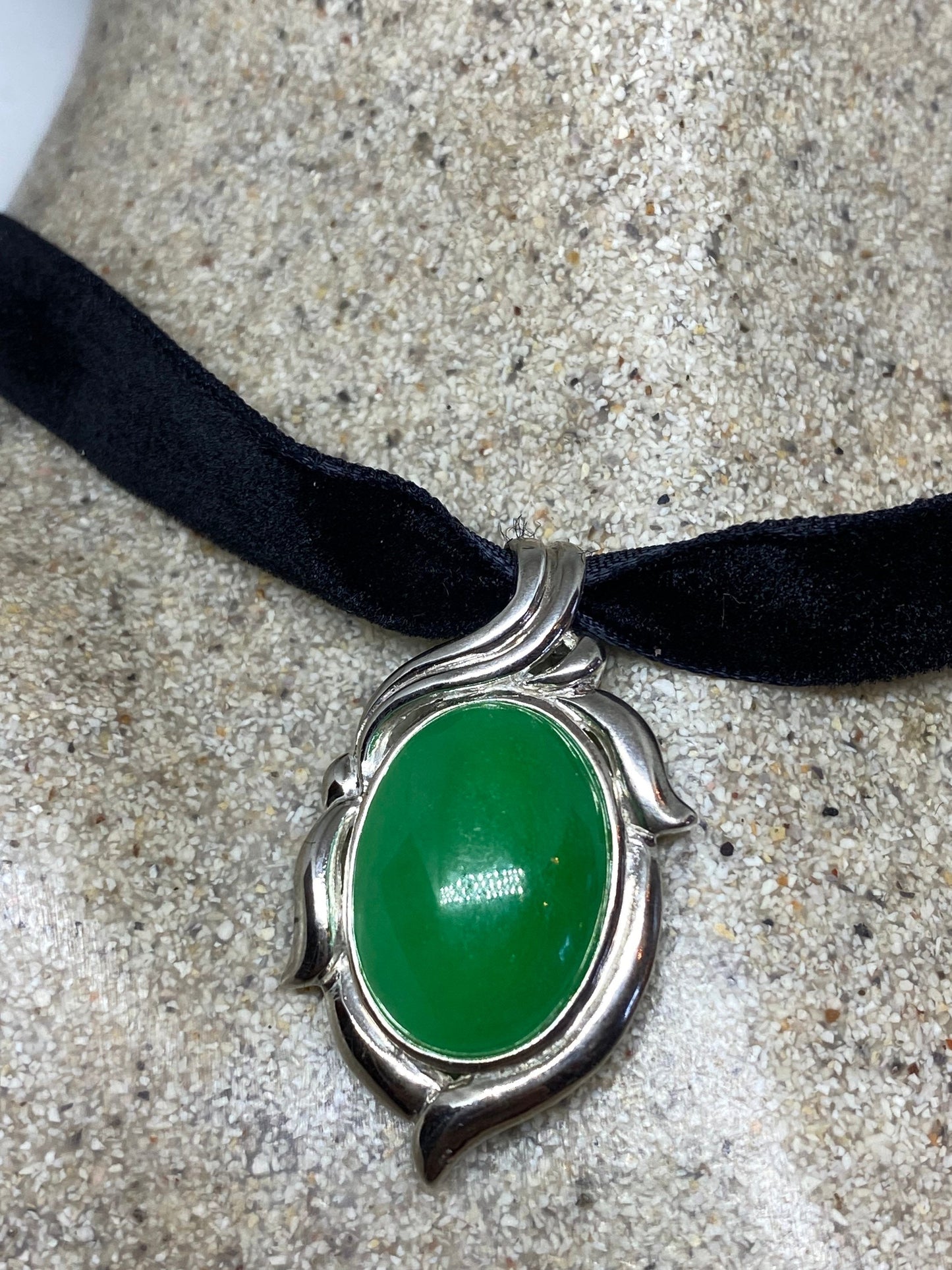 Vintage Handmade Jade 925 Sterling Silver Droplet Pendant