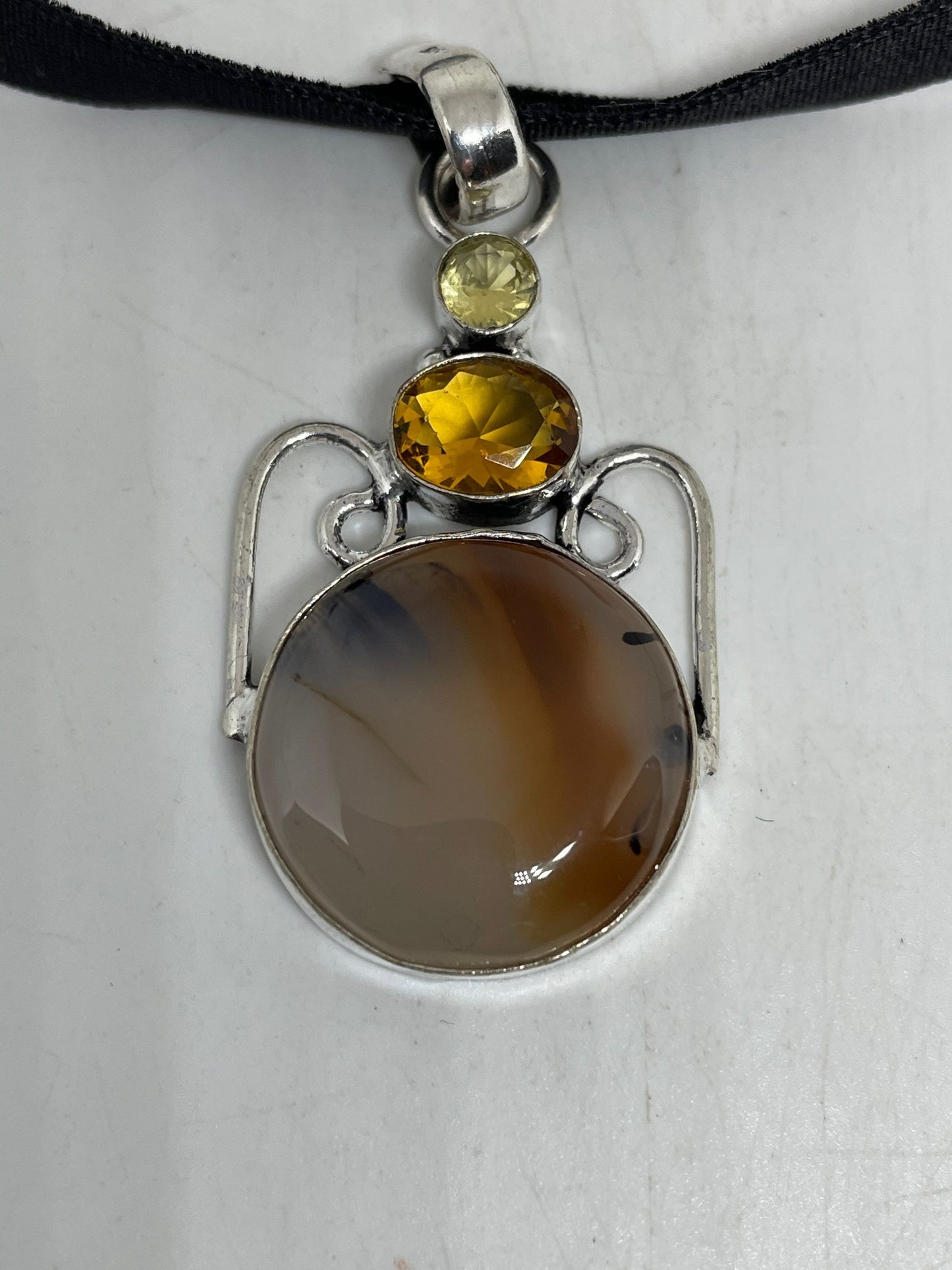 Vintage Carnelian agate Choker Necklace Pendant