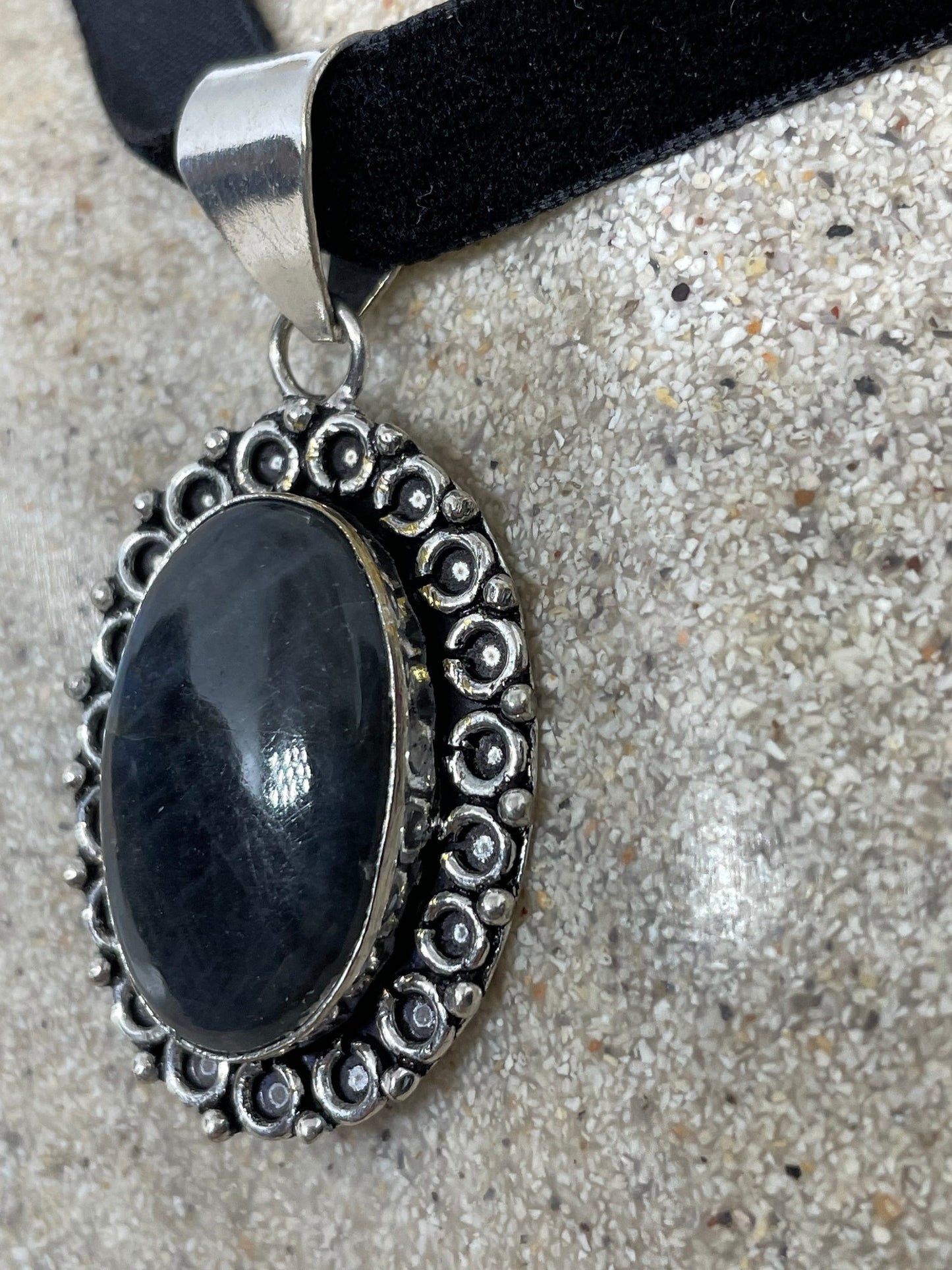 Vintage Rainbow Labradorite Choker Pendant Necklace