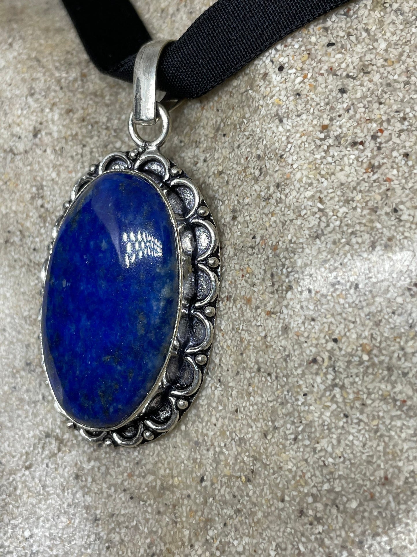 Vintage Hand Made Tibetan Lapis Necklace.
