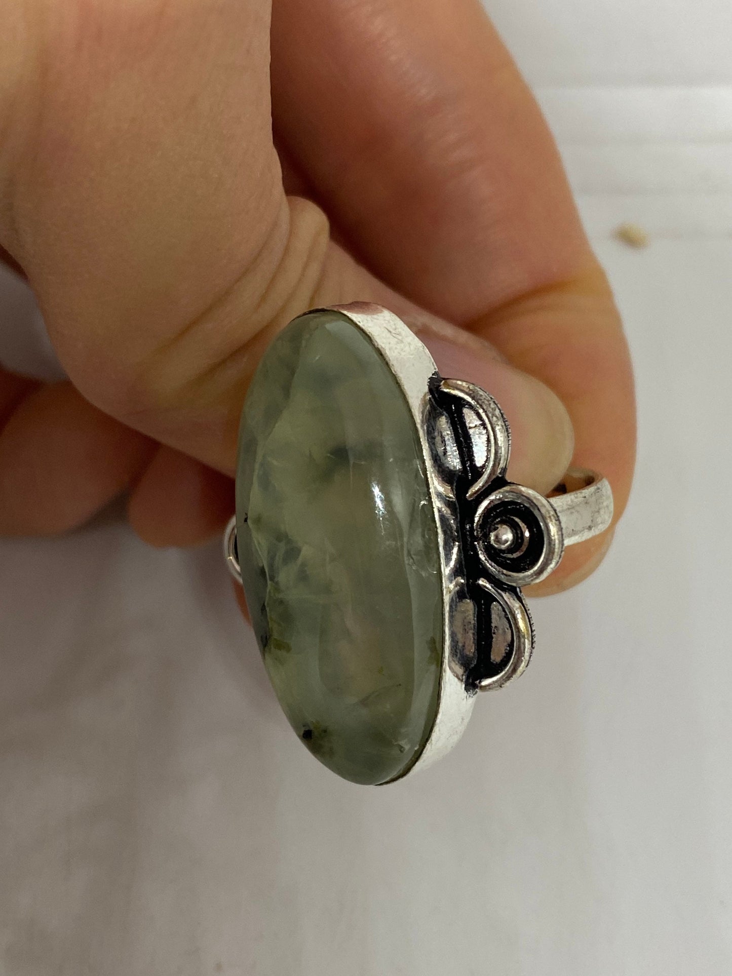 Vintage Green Nephrite Jade Ring