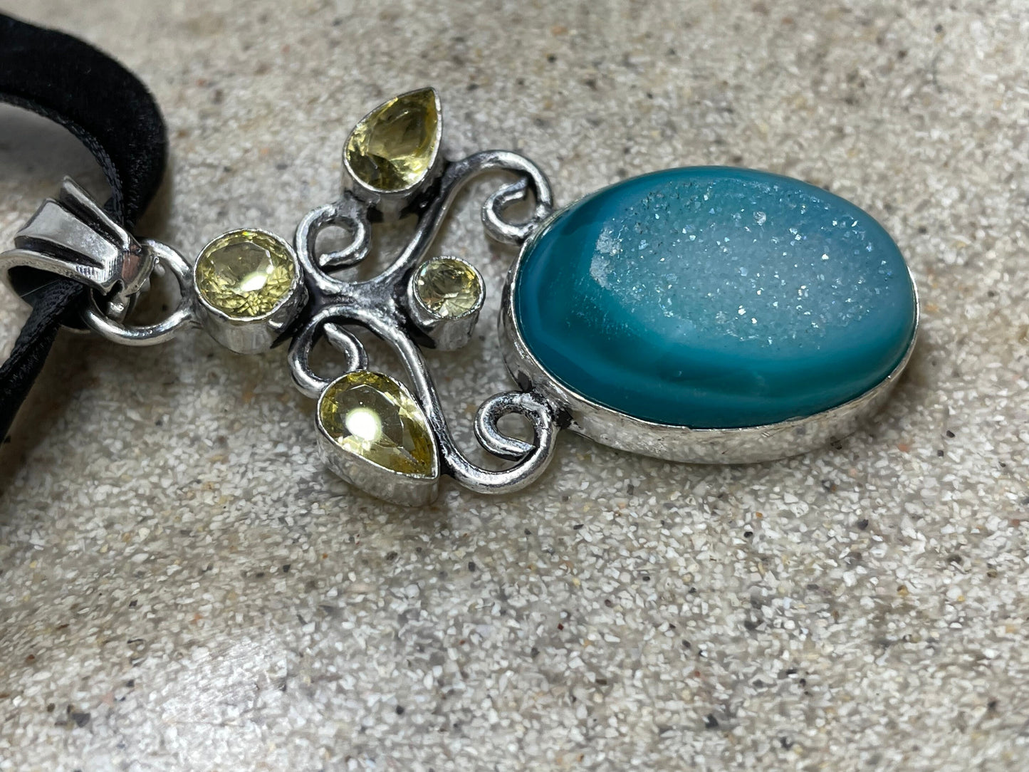 Handmade Vintage Green Chrysoprase Crystal Druzy Choker Pendant