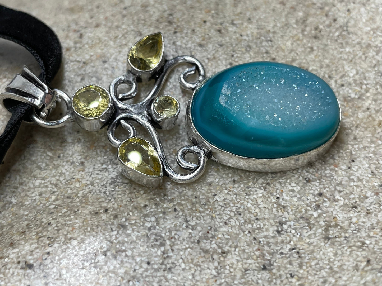 Handmade Vintage Green Chrysoprase Crystal Druzy Choker Pendant