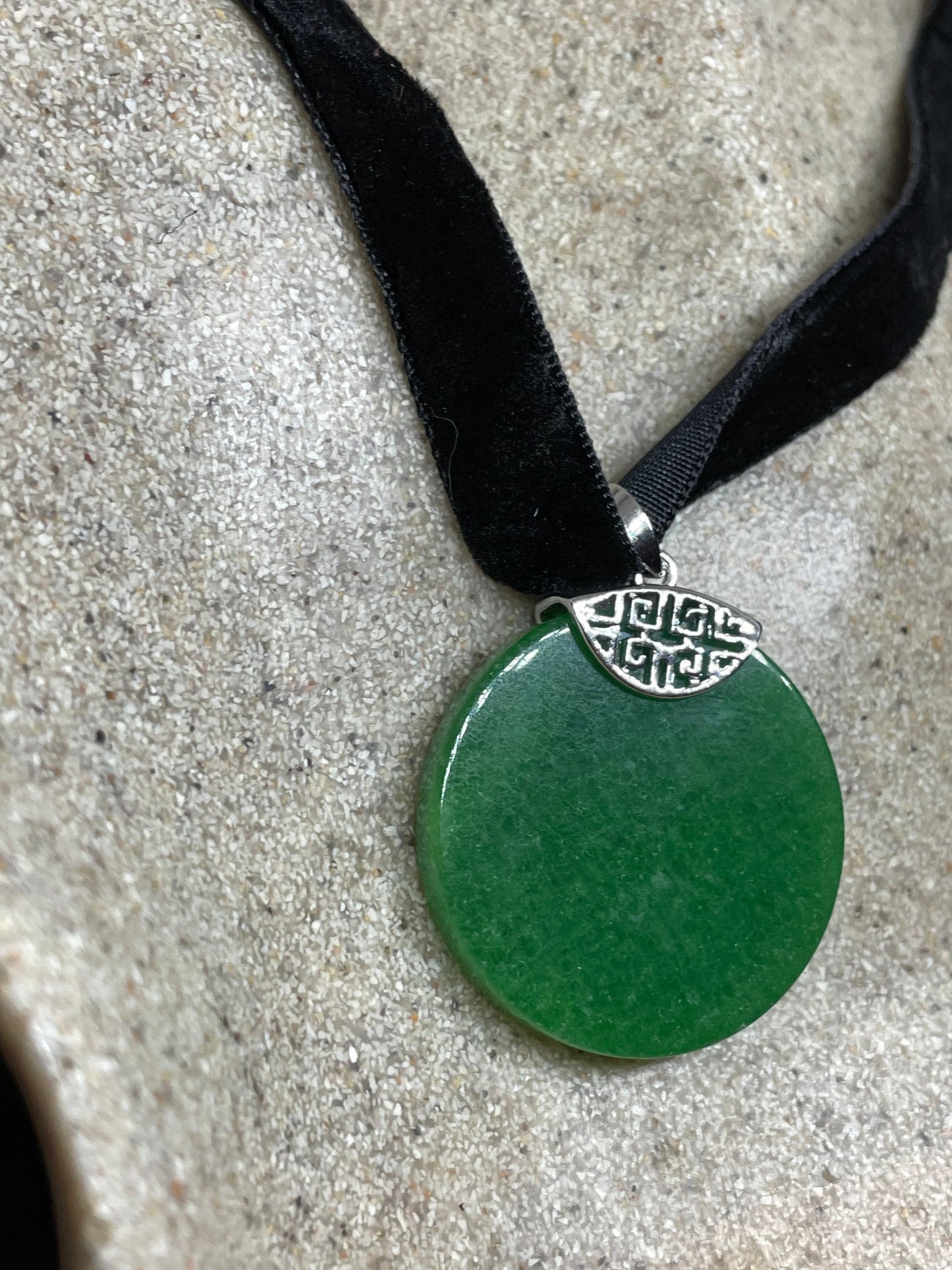 Vintage Green Jade Choker Silver Finish Necklace Pendant