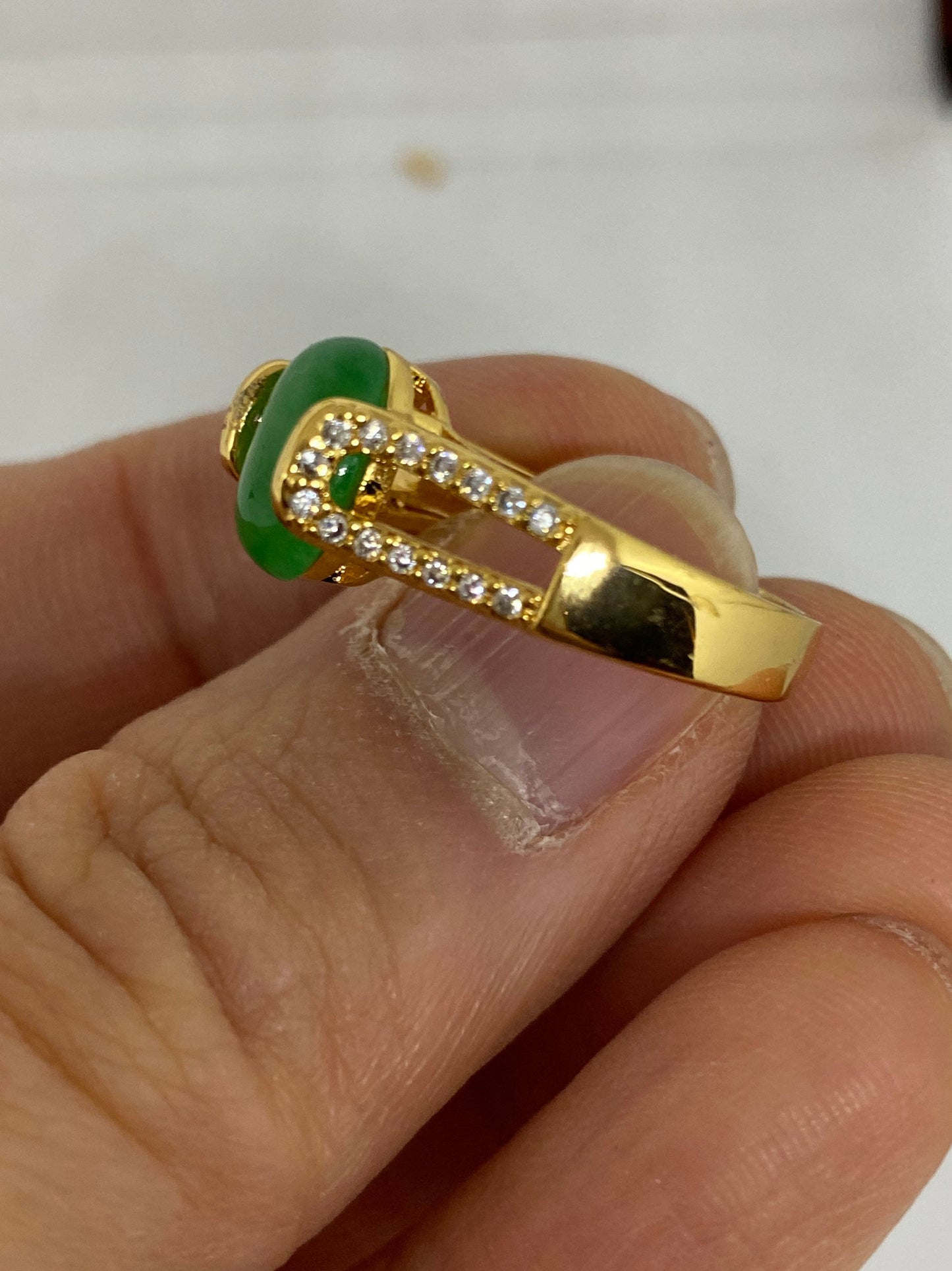 Vintage Lucky Green Nephrite Jade Golden Ring