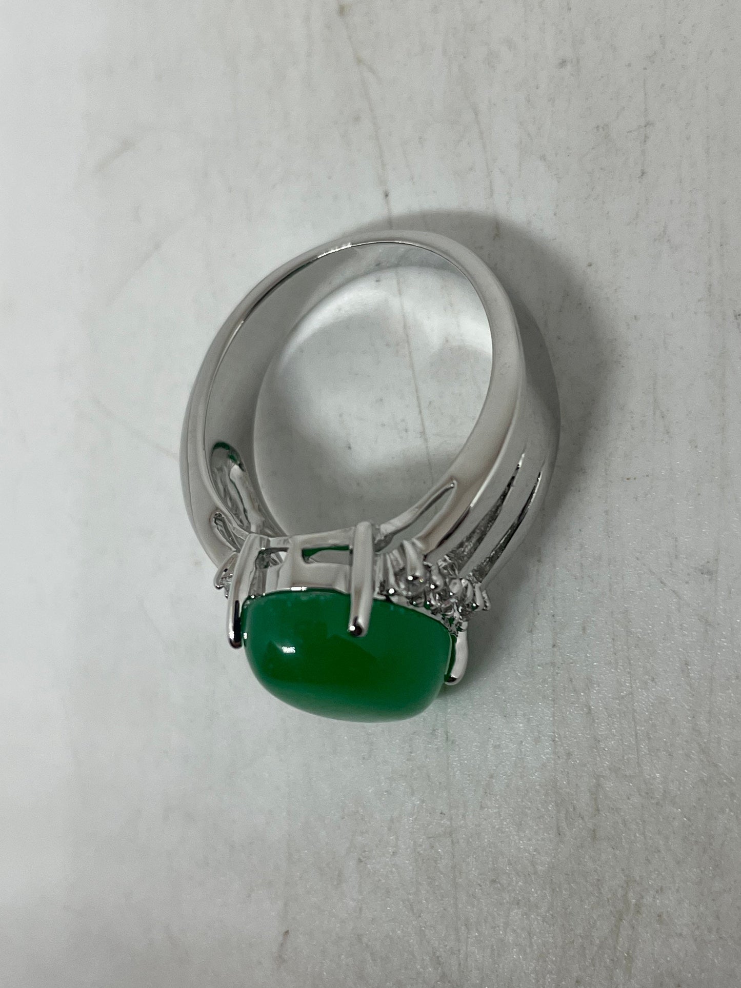 Vintage Lucky Green Nephrite Jade Ring