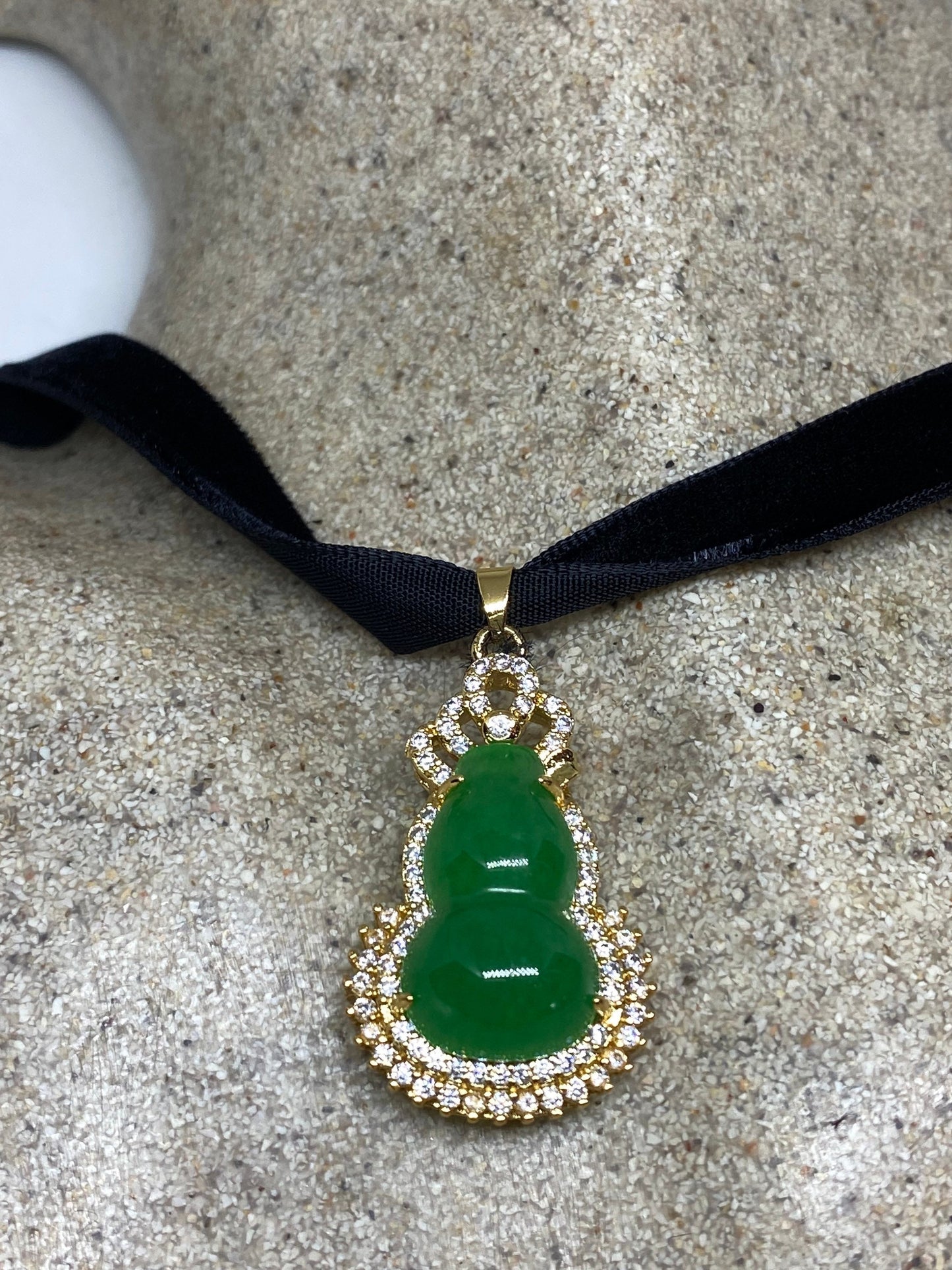 Vintage Green Jade Buddhist Gourd Choker Gold Finish Necklace Pendant