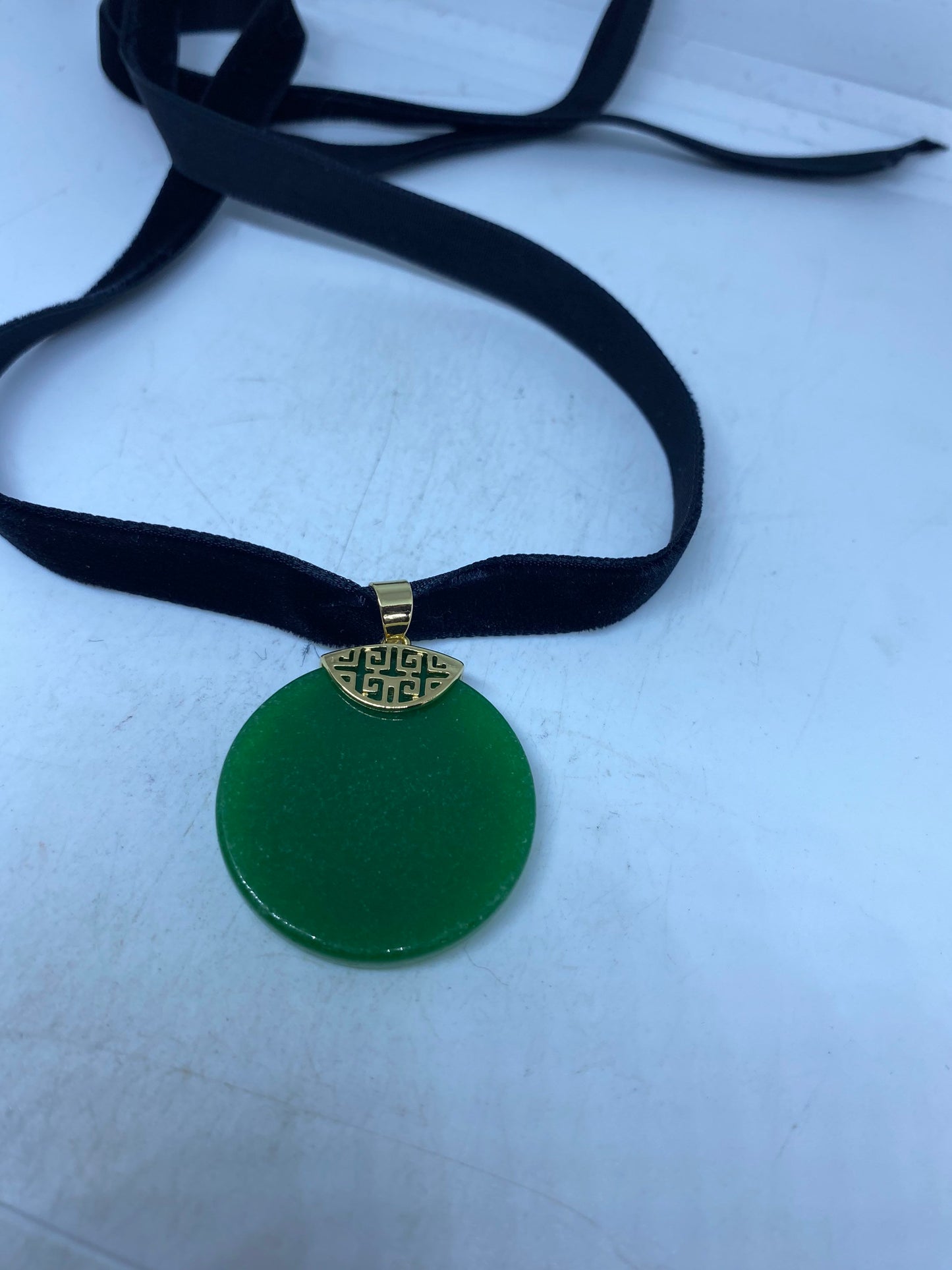 Vintage Green Jade Choker Gold Finish Necklace Pendant